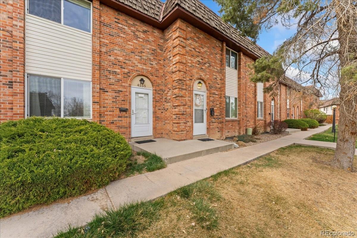 Mark Denver Condo / Townhome | MLS #: 45265574555 S Lowell Boulevard , Denver Beds: 3 Baths: 3 Price: $315,500