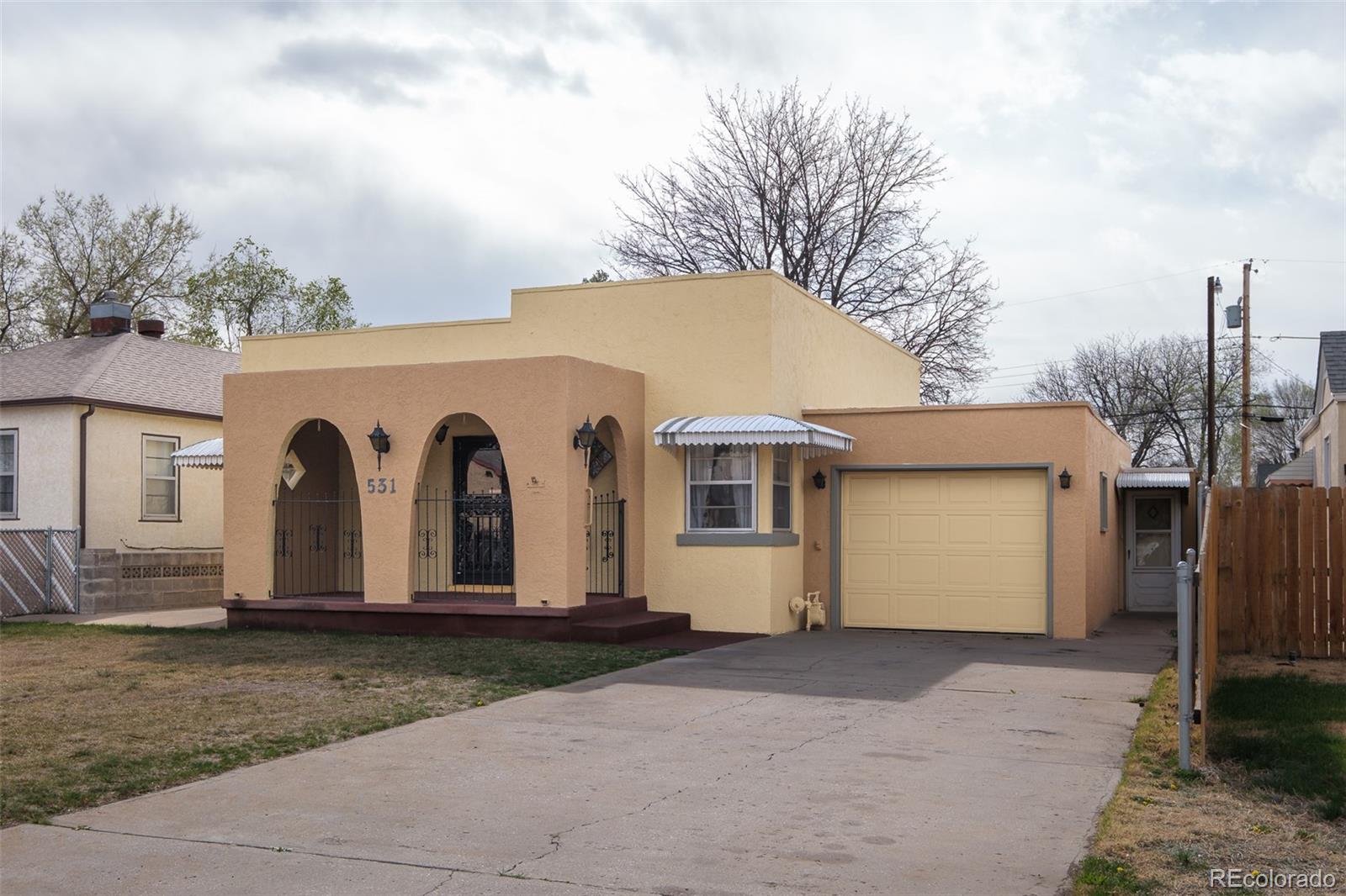  Pueblo Home | MLS #: 6271921531  Alma Avenue, Pueblo Beds: 2 Baths: 2 Price: $295,000