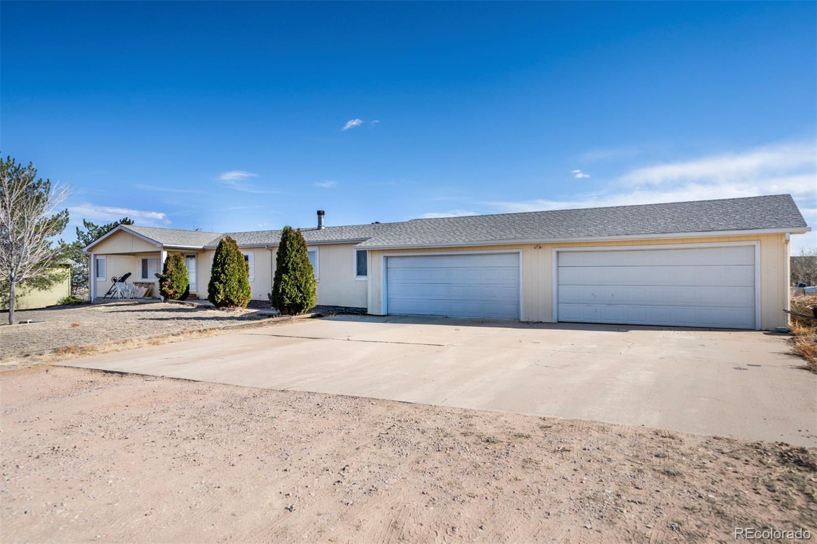 Pueblo West Pueblo Home | MLS #: 8678196908 E Waverly Drive, Pueblo Beds: 3 Baths: 3 Price: $299,000