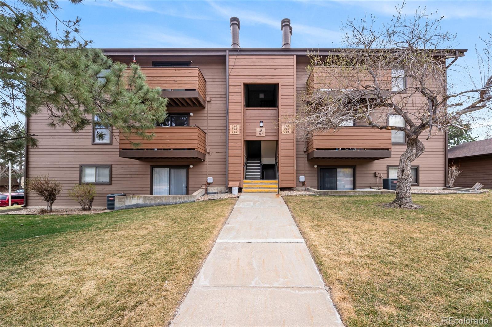 201  Wright Street 207, Lakewood  MLS: 4901587 Beds: 2 Baths: 2 Price: $315,000