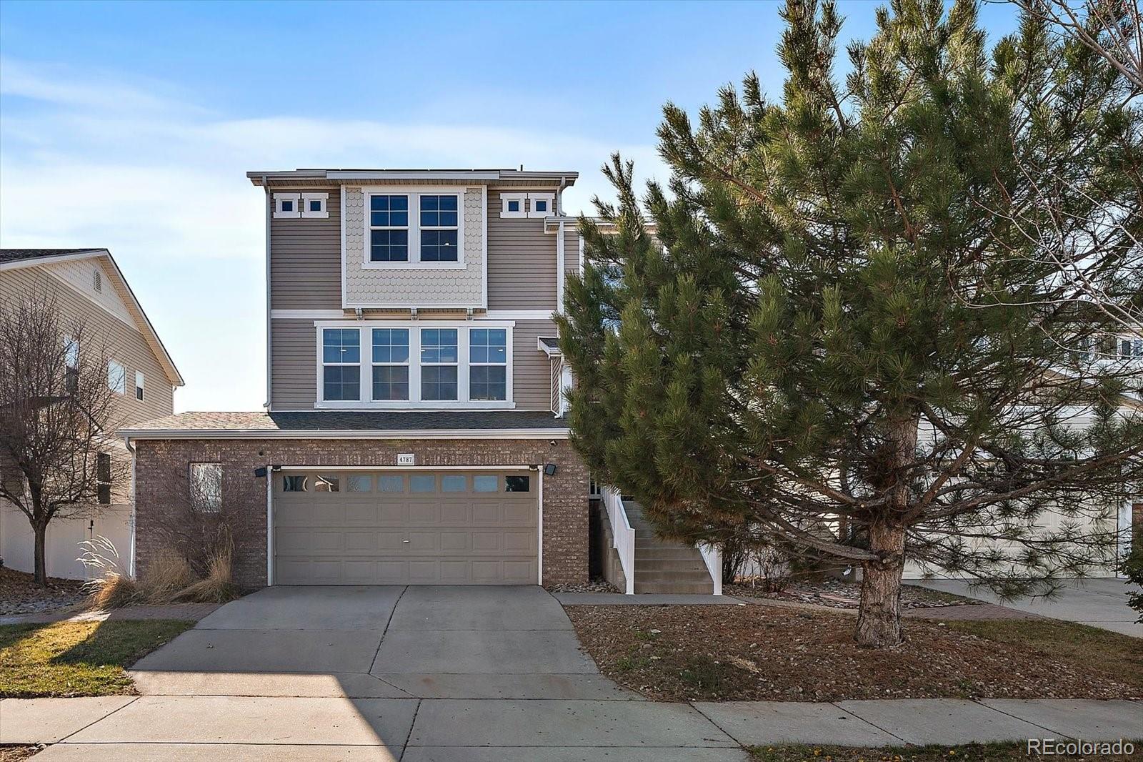 4787  Dunkirk Street, denver MLS: 8599504 Beds: 3 Baths: 4 Price: $525,000