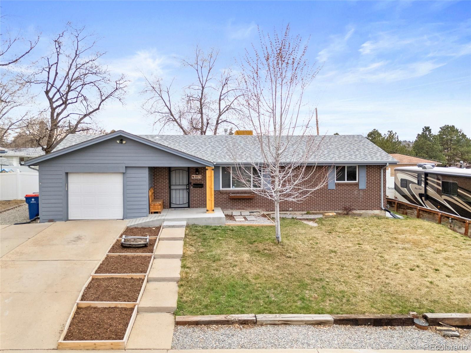 6671  Chase Street, arvada MLS: 7366502 Beds: 5 Baths: 2 Price: $580,000