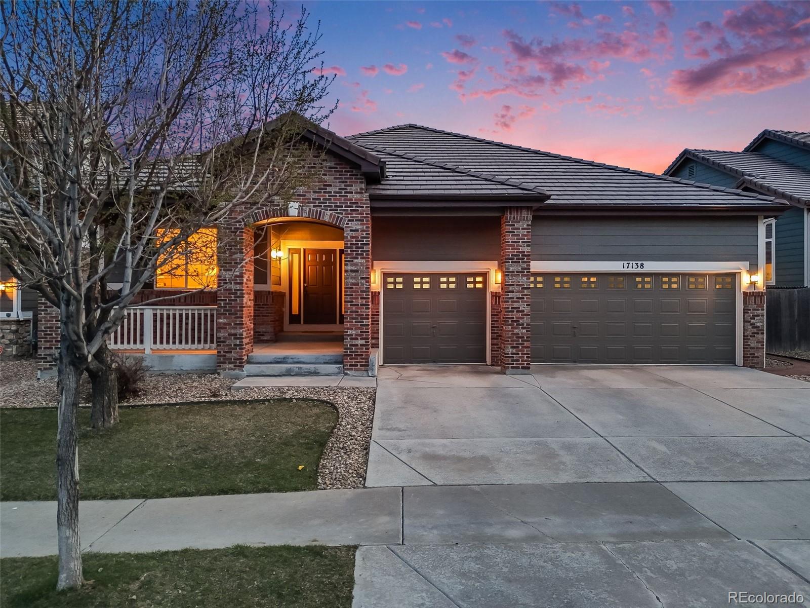 17138  Moorside Drive, parker MLS: 5542771 Beds: 3 Baths: 3 Price: $675,000