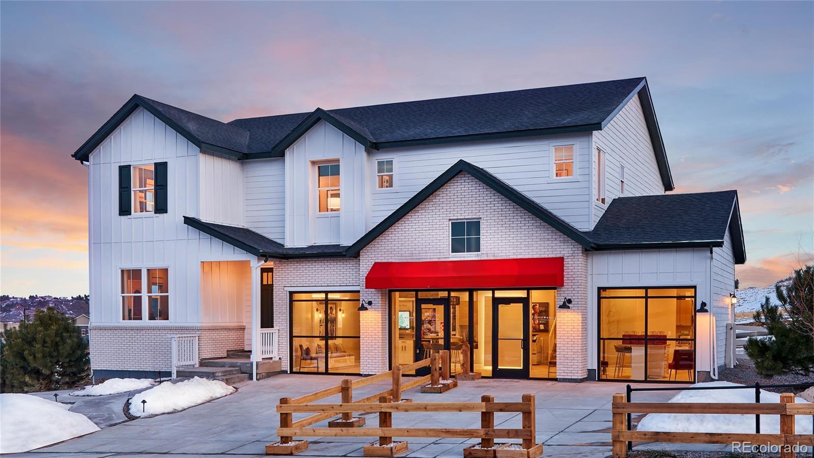 1720 fox trotter point, Castle Rock sold home. Closed on 2026-02-04 for $1,017,000.