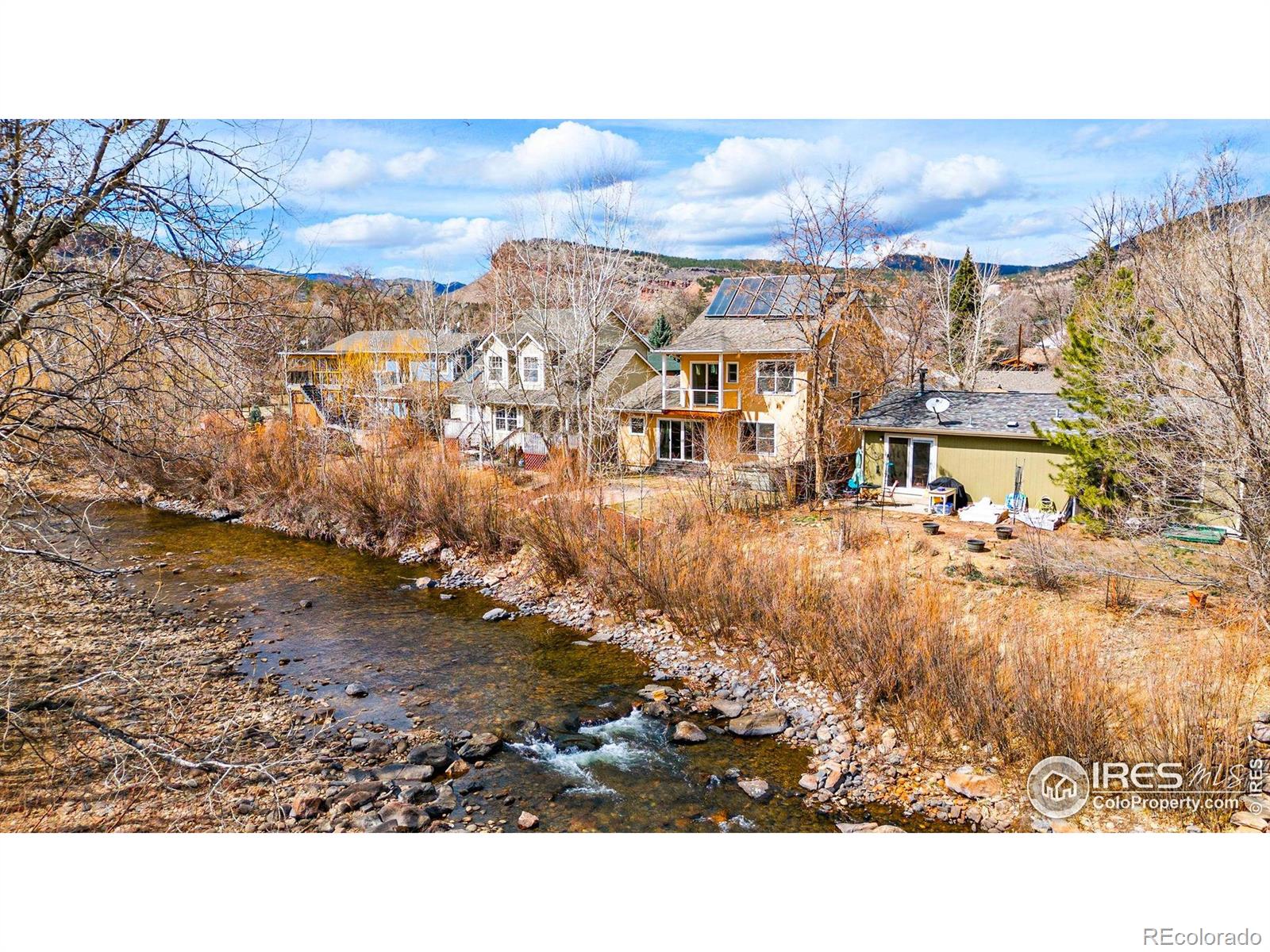 211  2nd Avenue, lyons MLS: 4567891029836 Beds: 3 Baths: 3 Price: $975,000