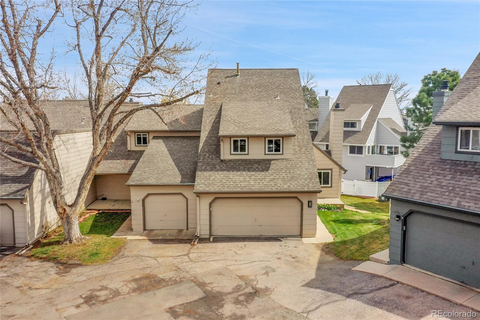 8008 W Spanish Peak , littleton MLS: 3878439 Beds: 4 Baths: 4 Price: $485,000