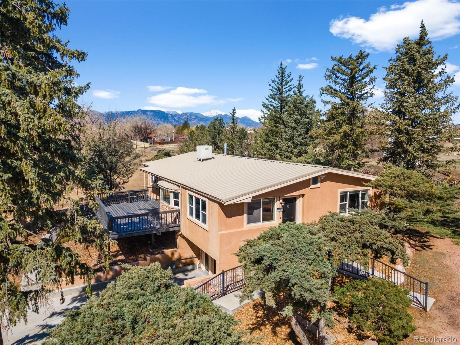  Fountain Home | MLS #: 49176508850  Link Road, Fountain Beds: 3 Baths: 4 Price: $900,000