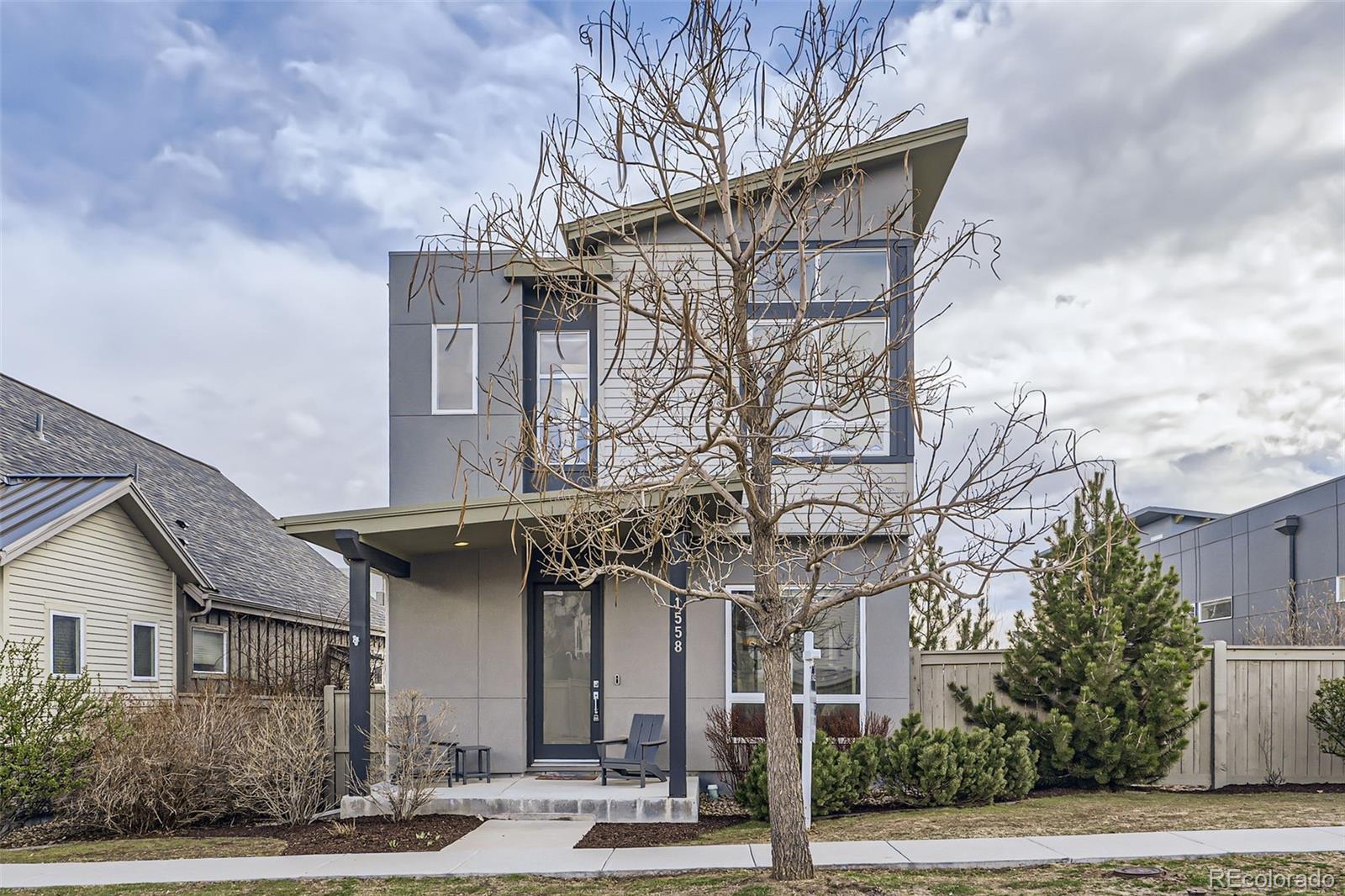 1558  White Violet Way, louisville MLS: 2406402 Beds: 4 Baths: 4 Price: $1,100,000