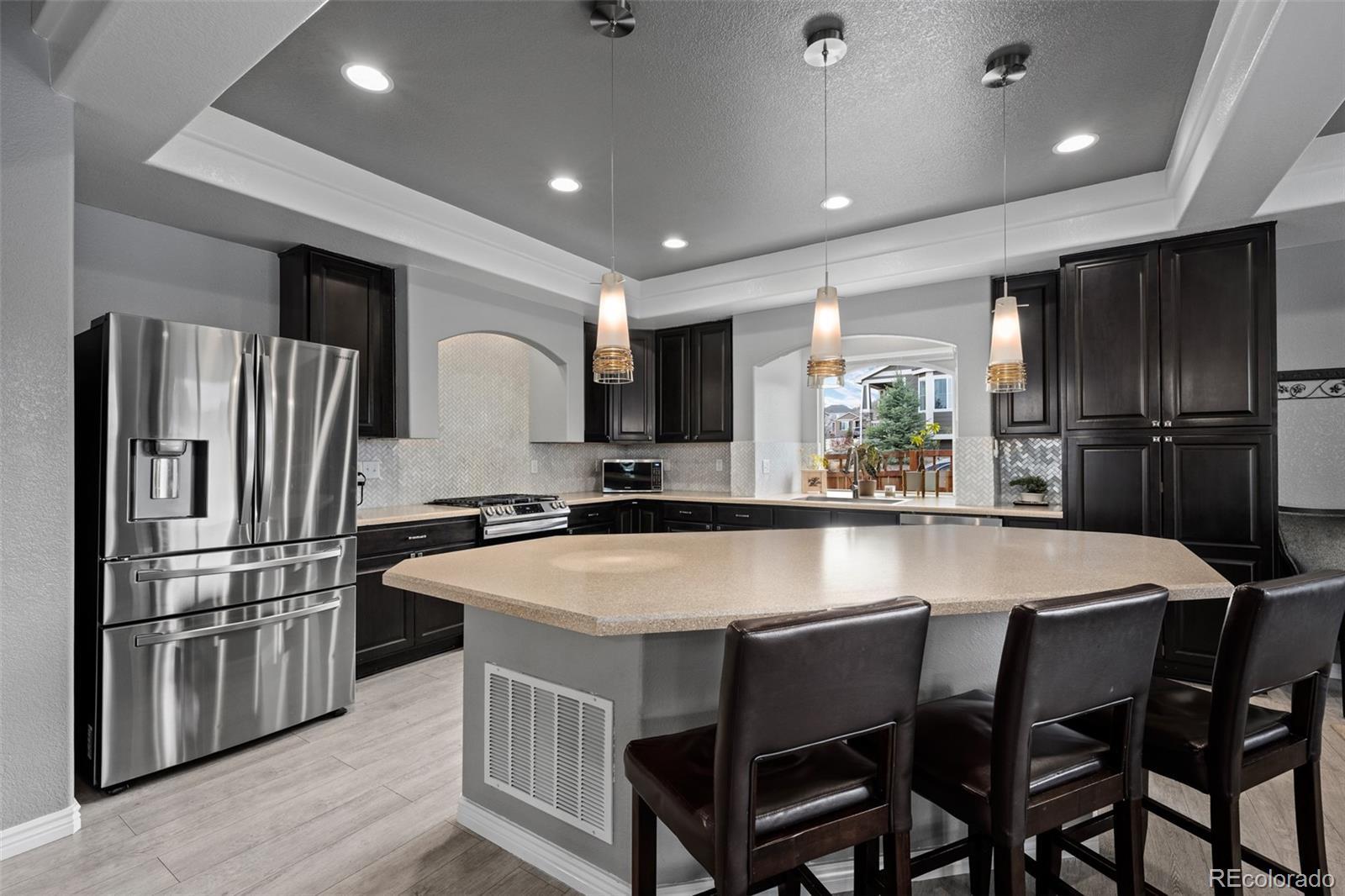 3917  Starry Night Loop, castle rock MLS: 2879995 Beds: 5 Baths: 4 Price: $650,000