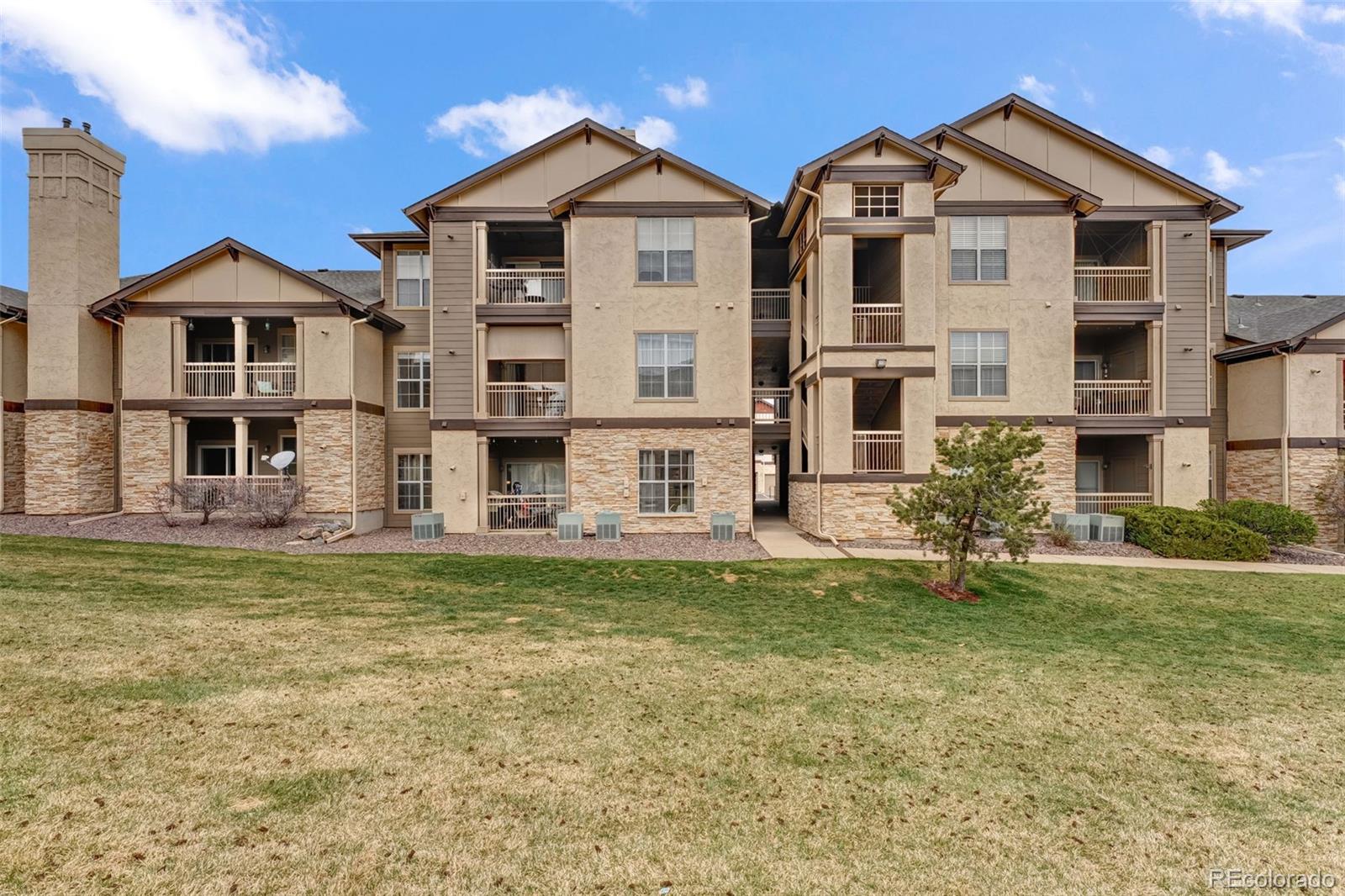 7483 S Quail Circle 626, Littleton  MLS: 3310110 Beds: 2 Baths: 2 Price: $370,000