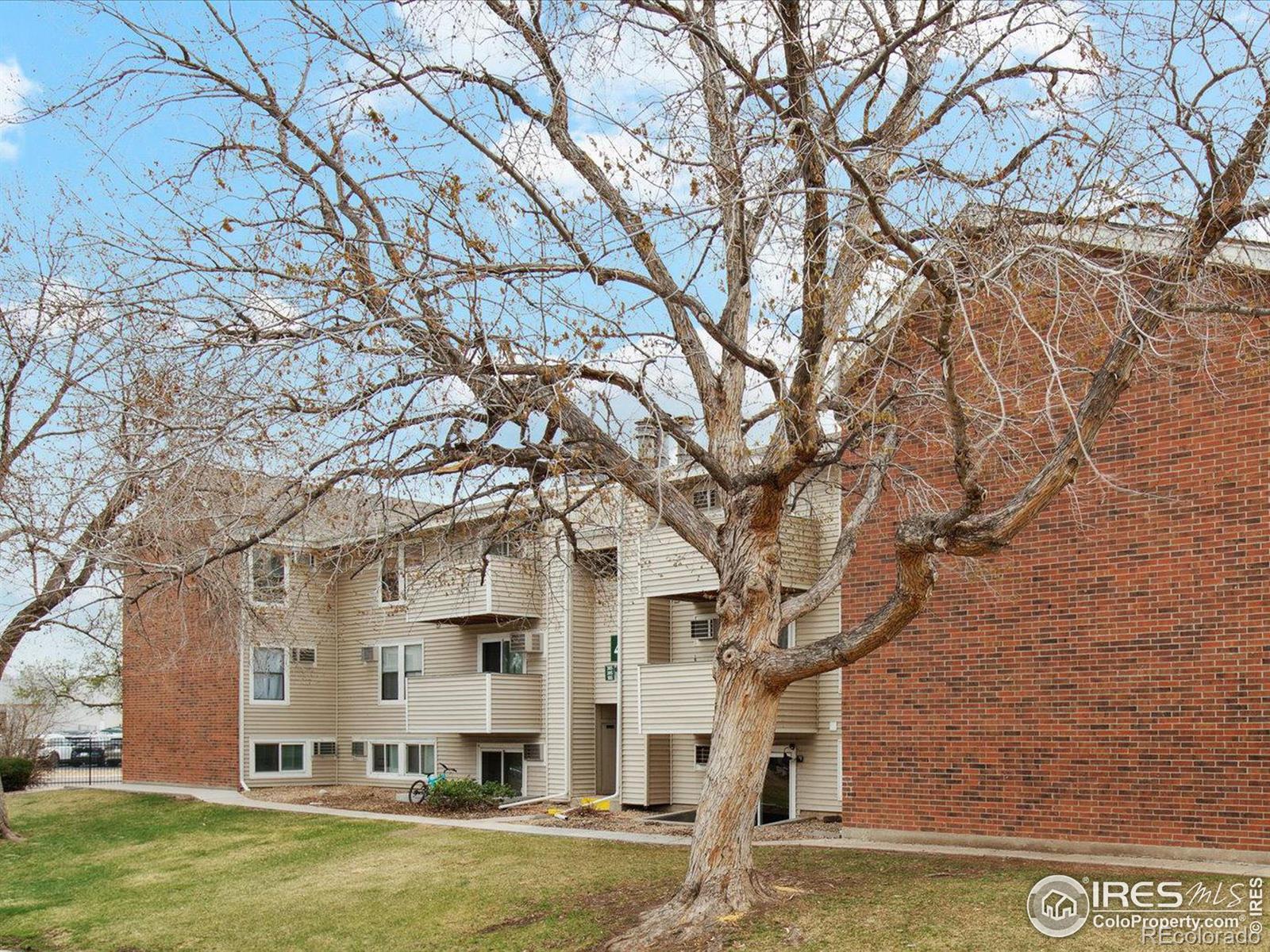 10150 E Virginia Avenue 106, Denver  MLS: 4567891029999 Beds: 1 Baths: 1 Price: $174,900