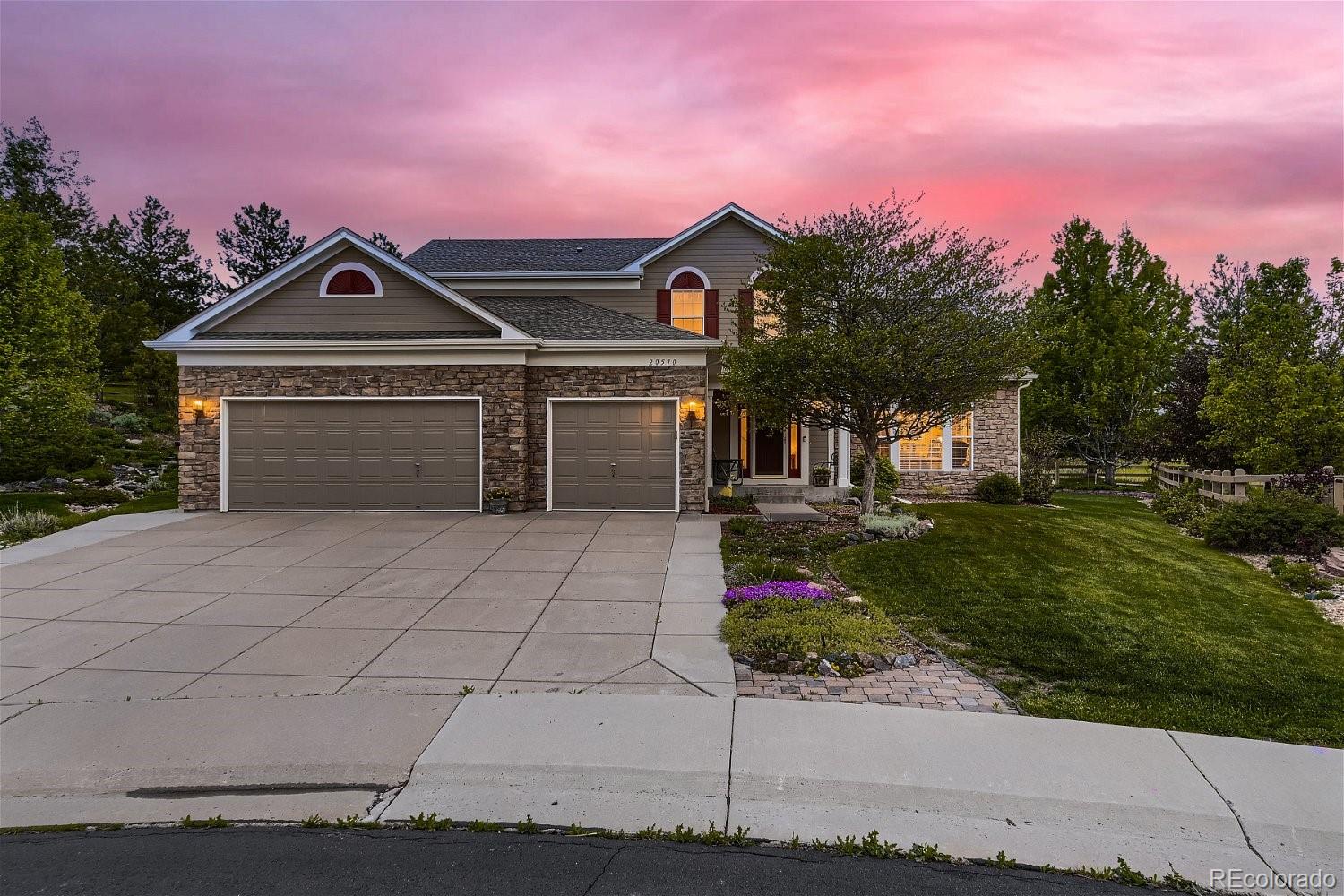 Hidden River Parker Home | MLS #: 881303720510  Oakbrook Lane, Parker Beds: 7 Baths: 5 Price: $799,900