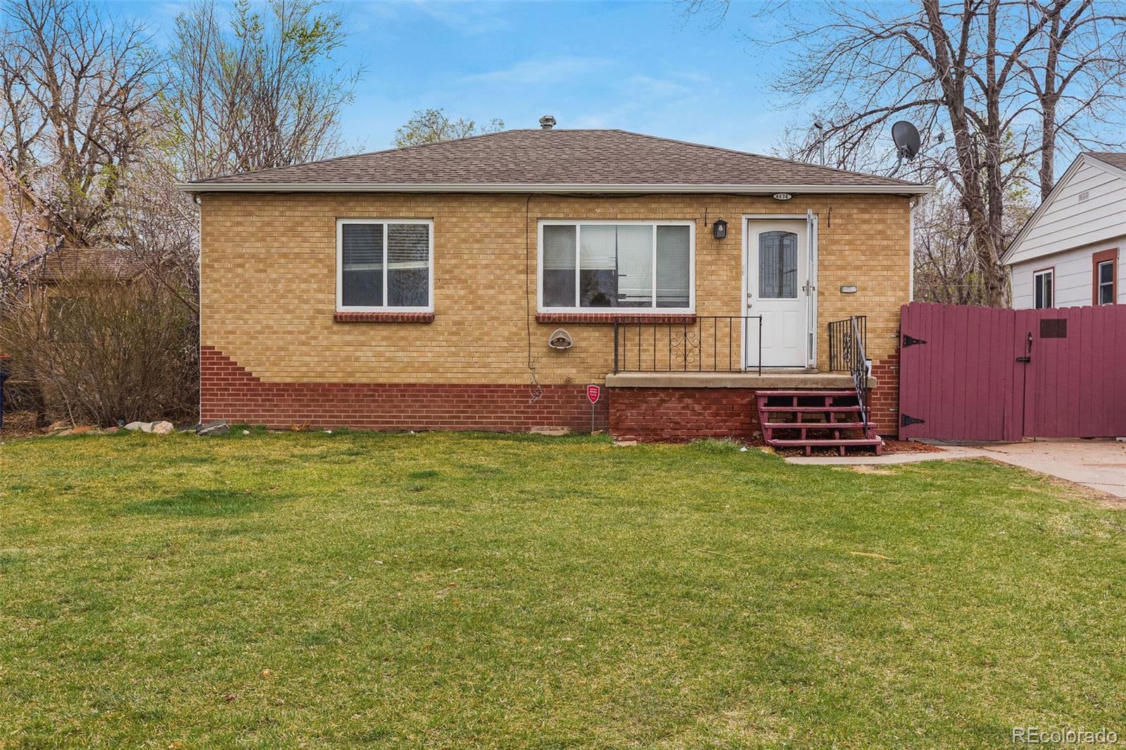4624 S Lincoln Street, englewood MLS: 2136775 Beds: 3 Baths: 2 Price: $385,000