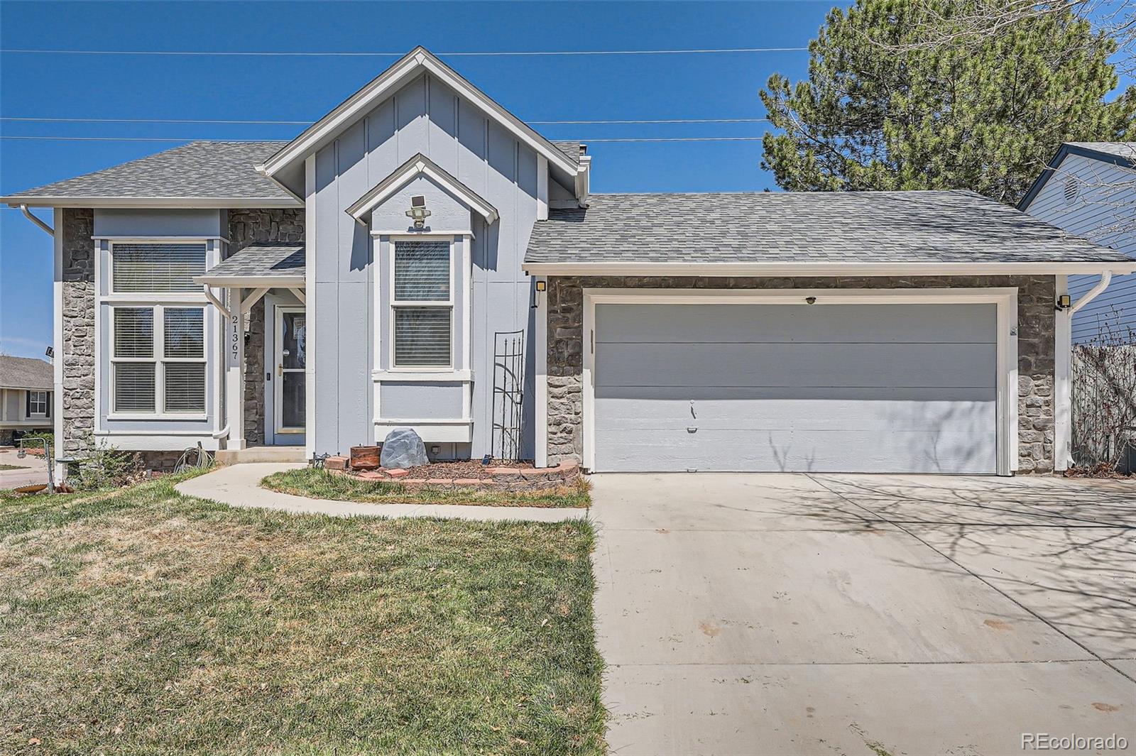 21367 e aberdeen drive, Centennial sold home. Closed on 2025-05-06 for $485,000.