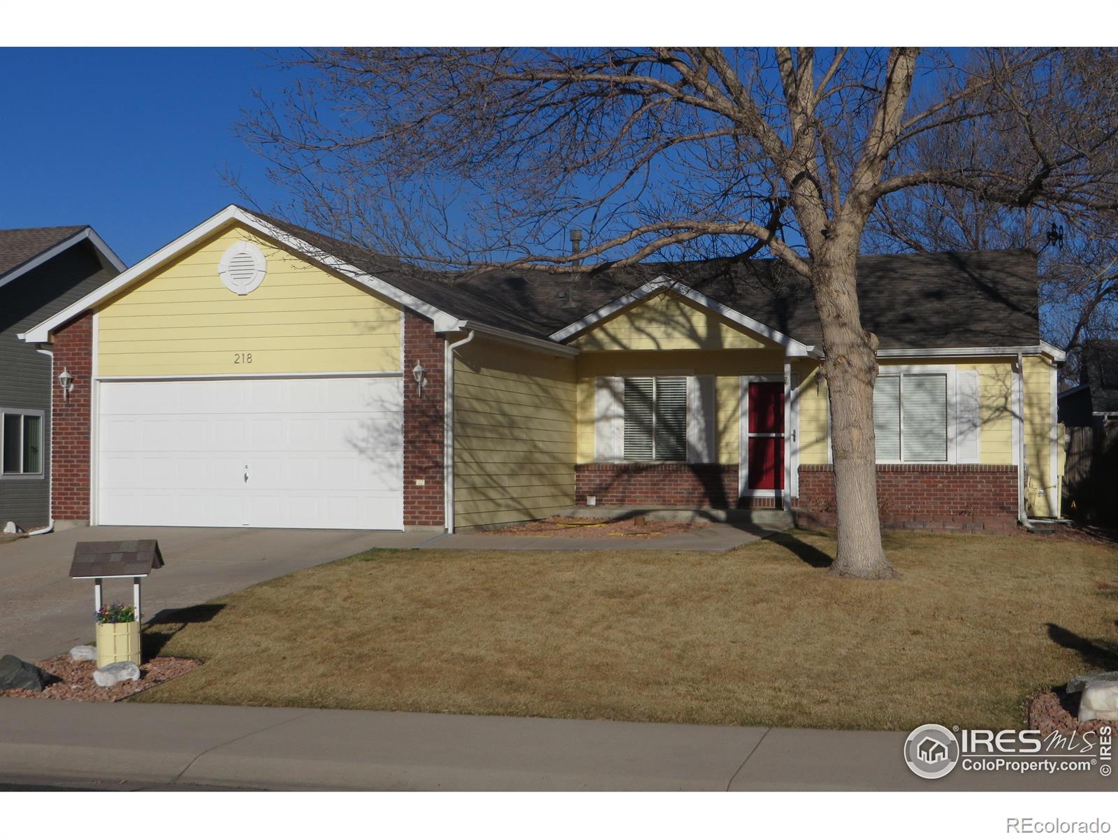 218  51st Avenue, greeley MLS: 4567891030130 Beds: 3 Baths: 2 Price: $425,000