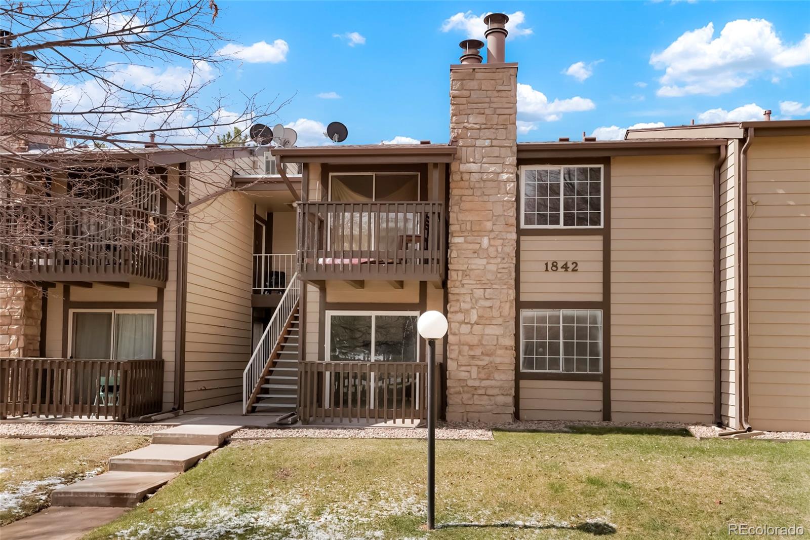 1842 s pitkin circle, Aurora sold home. Closed on 2025-05-20 for $190,000.
