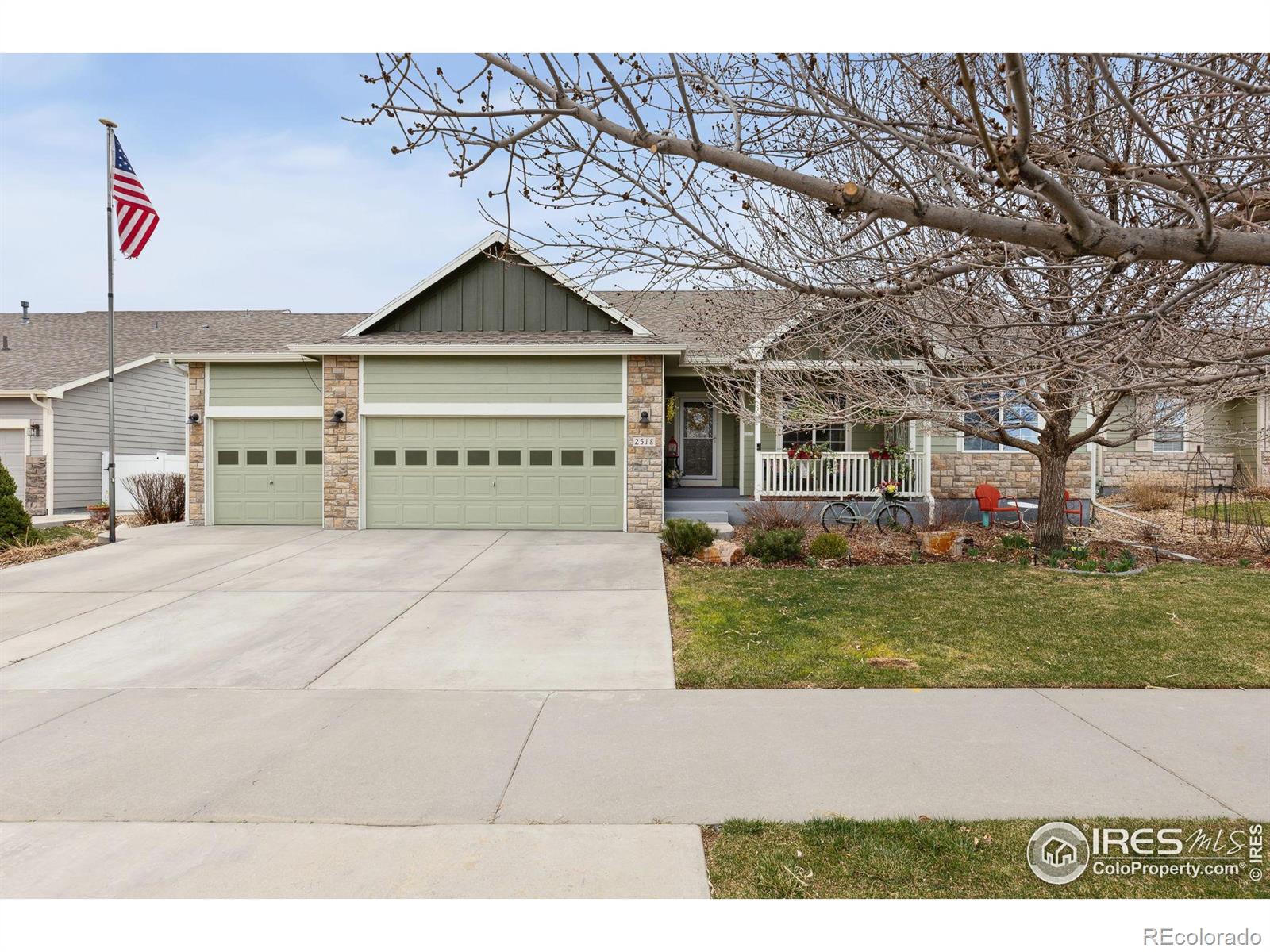 2518  Palmer Avenue, mead MLS: 4567891030145 Beds: 5 Baths: 3 Price: $575,000