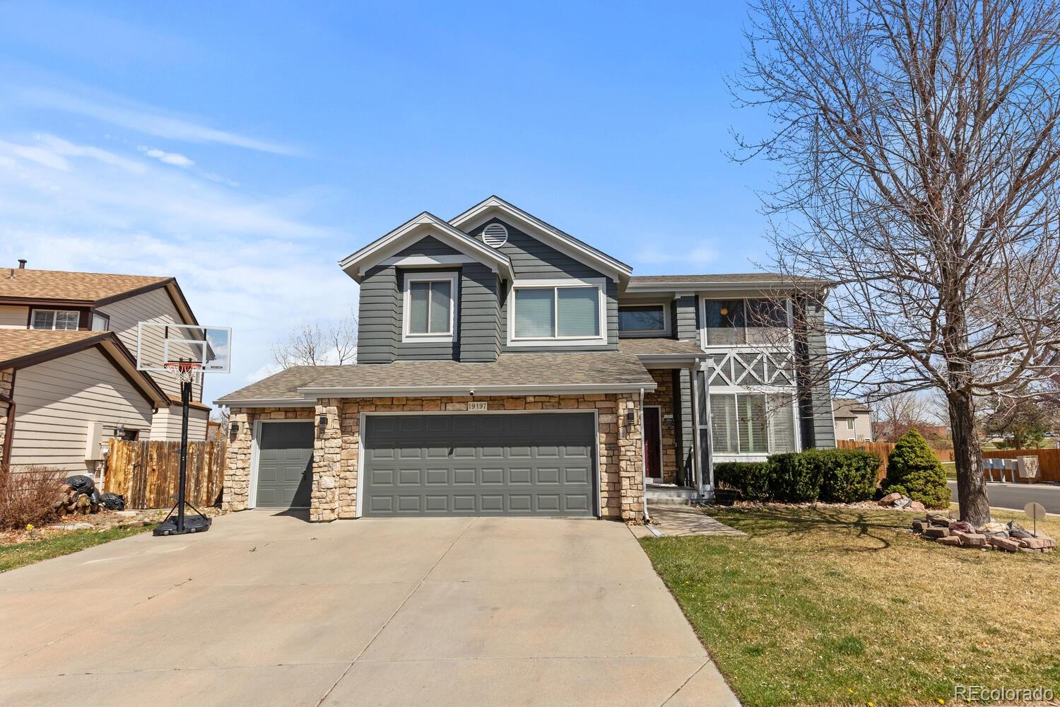 19197 E Progress Avenue, centennial MLS: 3296353 Beds: 6 Baths: 4 Price: $660,000