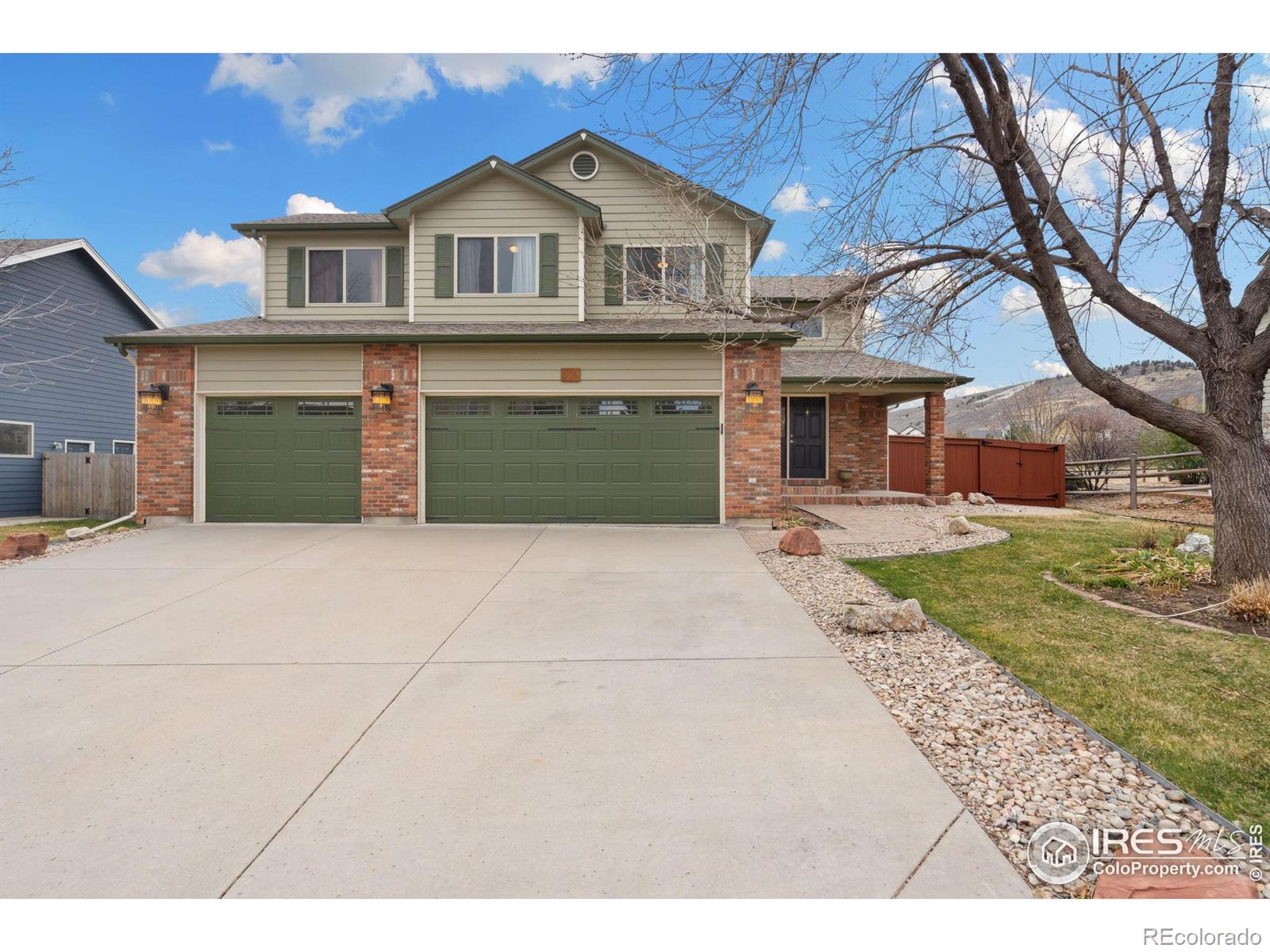 3521  Sunflower Way, fort collins MLS: 4567891030200 Beds: 4 Baths: 4 Price: $795,000
