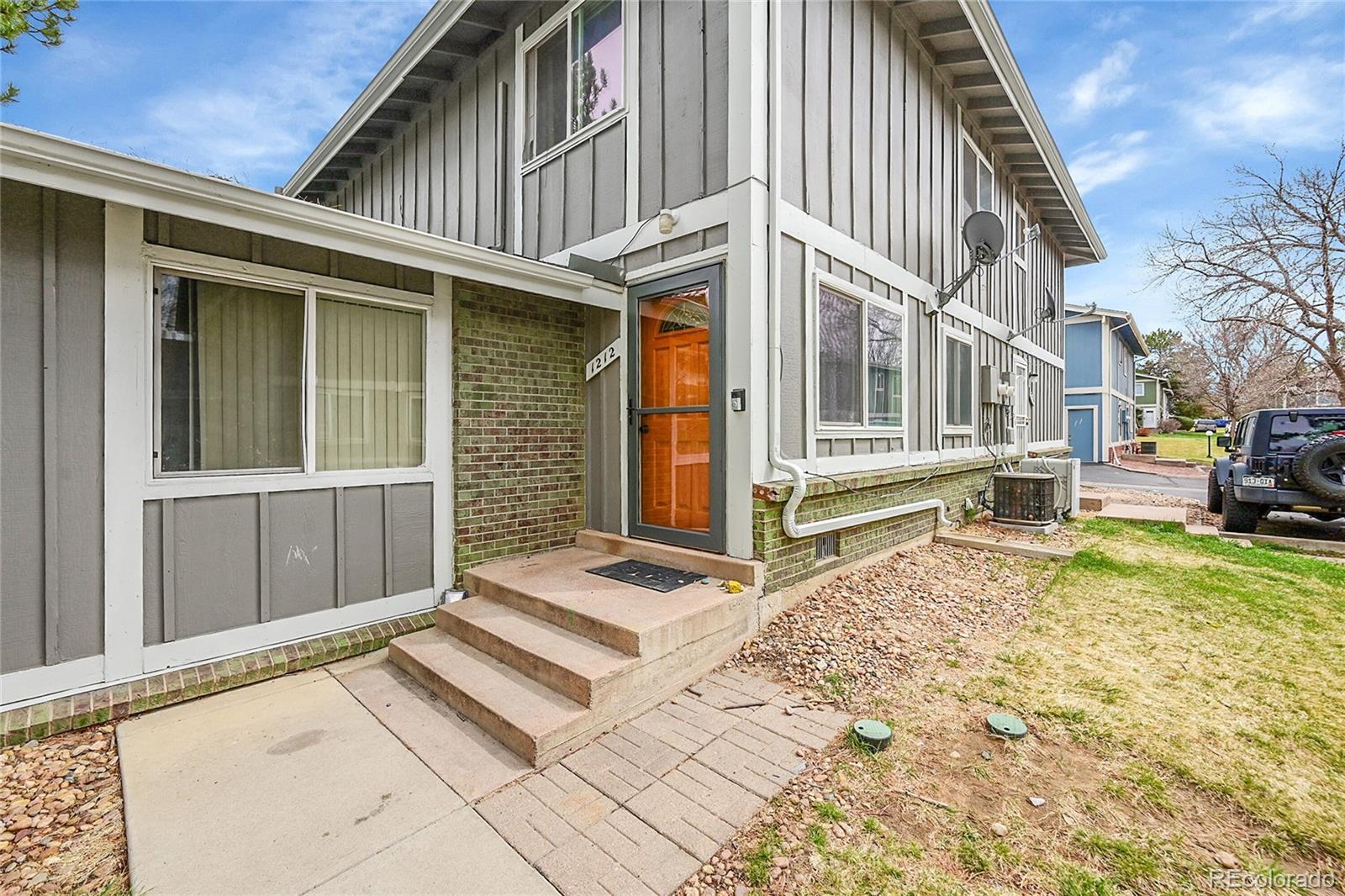 Village East Aurora Condo / Townhome | MLS #: 88918351212 S Uvalda Street , Aurora Beds: 2 Baths: 1 Price: $215,000