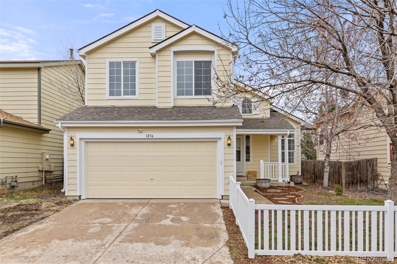 1236 S Chester Court, denver MLS: 9278503 Beds: 4 Baths: 4 Price: $580,000
