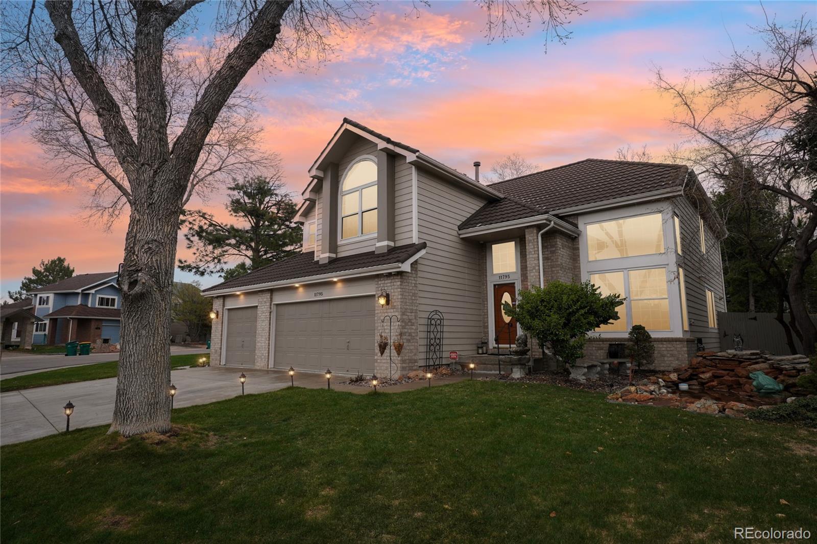 11795  Decatur Drive, westminster MLS: 9320416 Beds: 5 Baths: 4 Price: $875,000