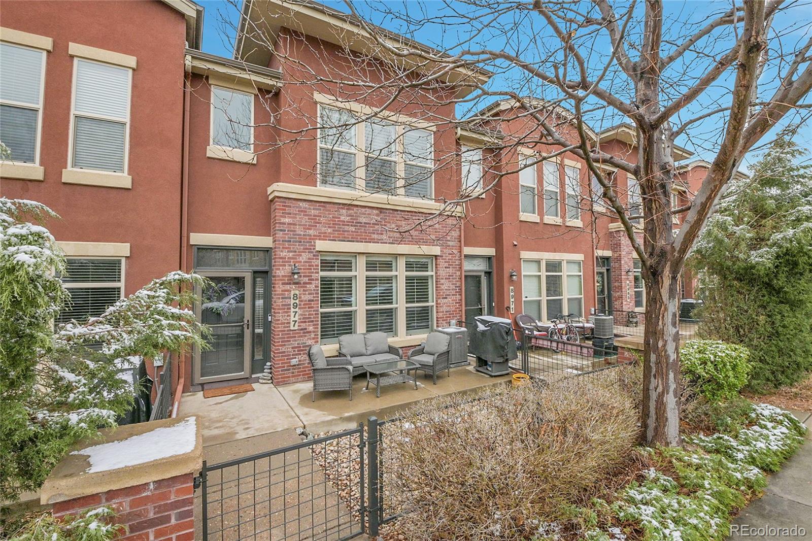 8977 E Otero Place, centennial MLS: 9575970 Beds: 2 Baths: 3 Price: $530,000