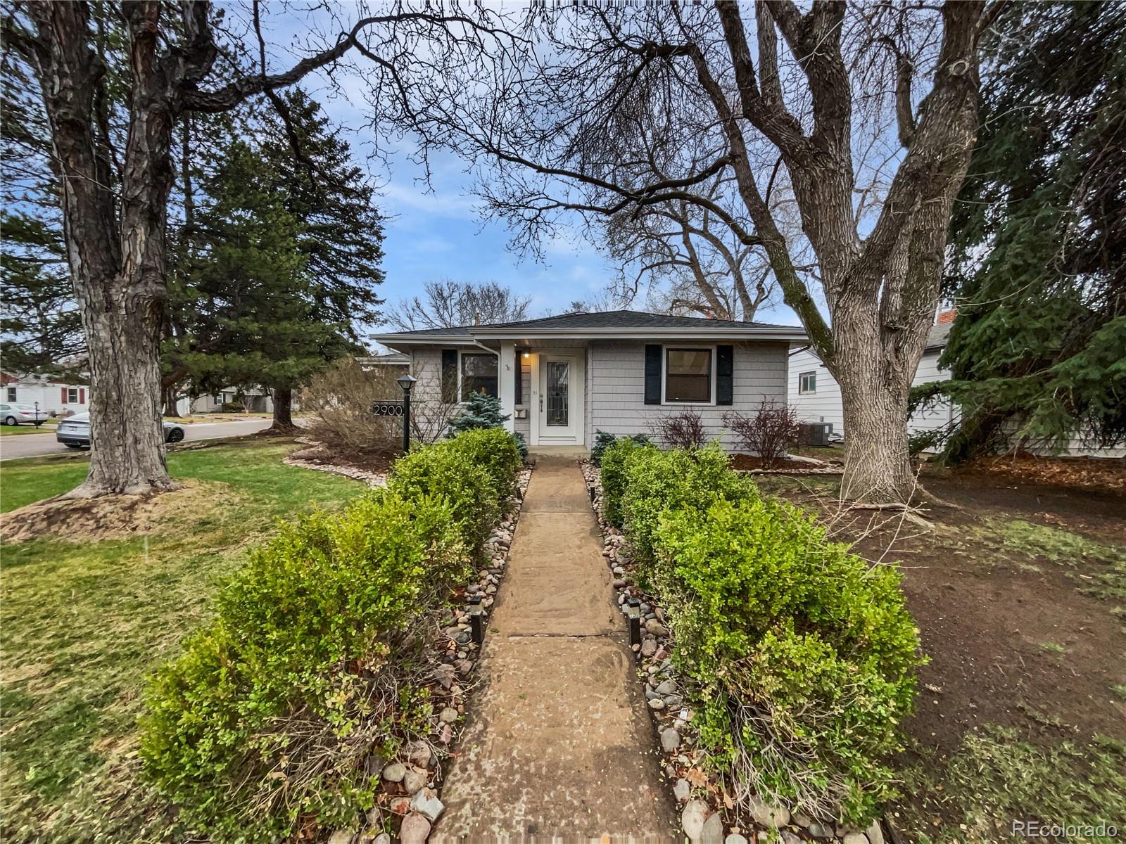 2900 s downing street, Englewood sold home. Closed on 2026-02-17 for $608,300.