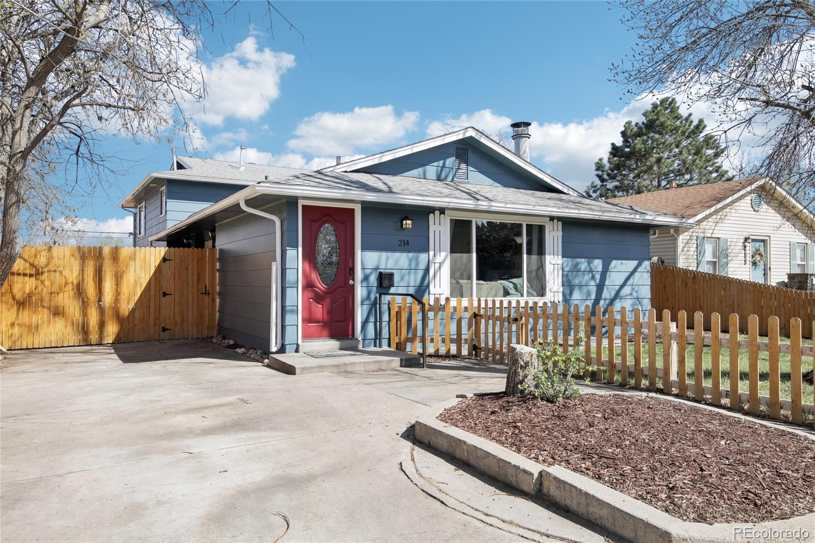 214 N 10th Avenue, brighton MLS: 1543193 Beds: 5 Baths: 3 Price: $485,000