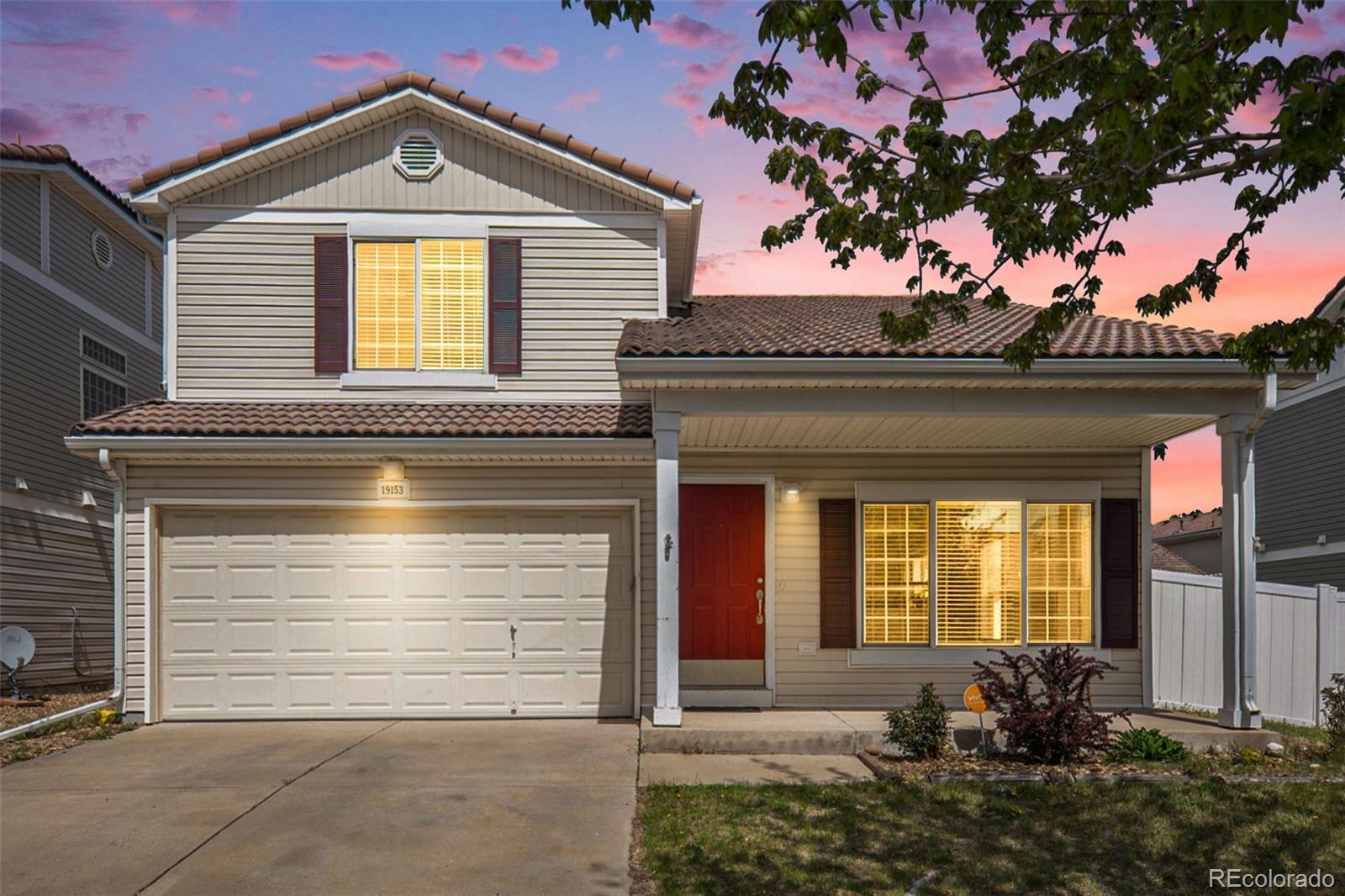 19153 E 51st Avenue, denver MLS: 7410283 Beds: 2 Baths: 3 Price: $465,000