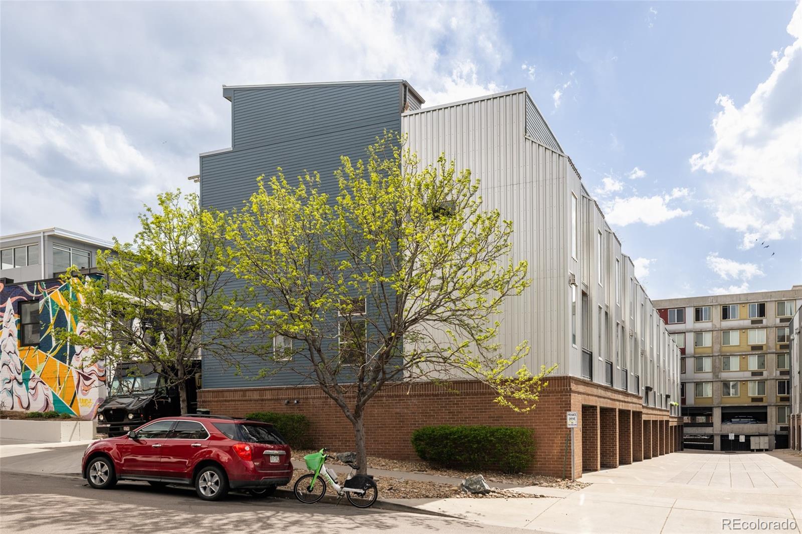 2680  Blake Street, denver MLS: 8496092 Beds: 2 Baths: 3 Price: $625,000