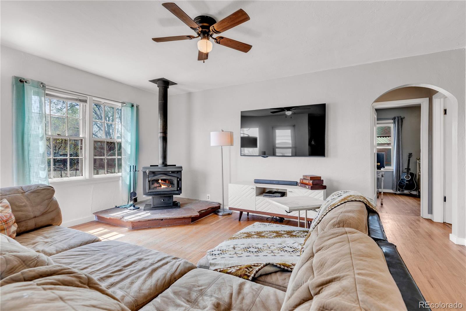 15205 w 43rd avenue, Golden sold home. Closed on 2025-06-11 for $485,000.