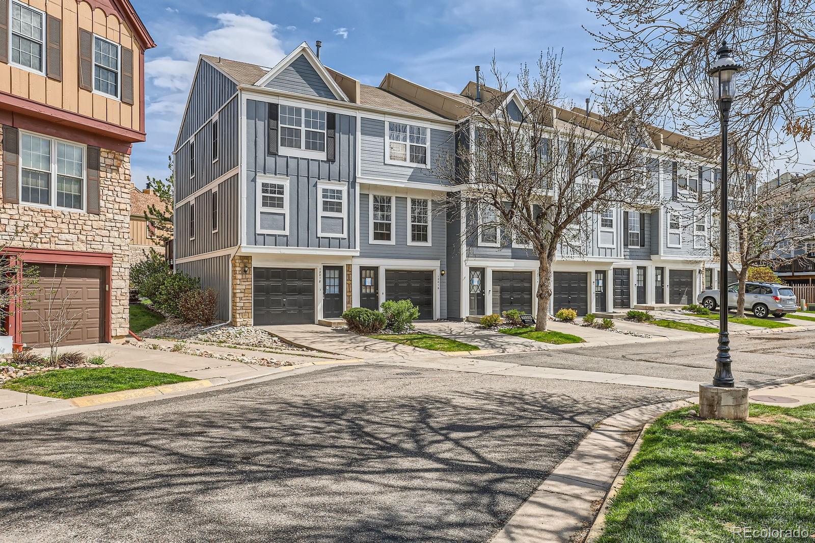 12018 E Tennessee Drive, aurora MLS: 6243115 Beds: 2 Baths: 3 Price: $329,999
