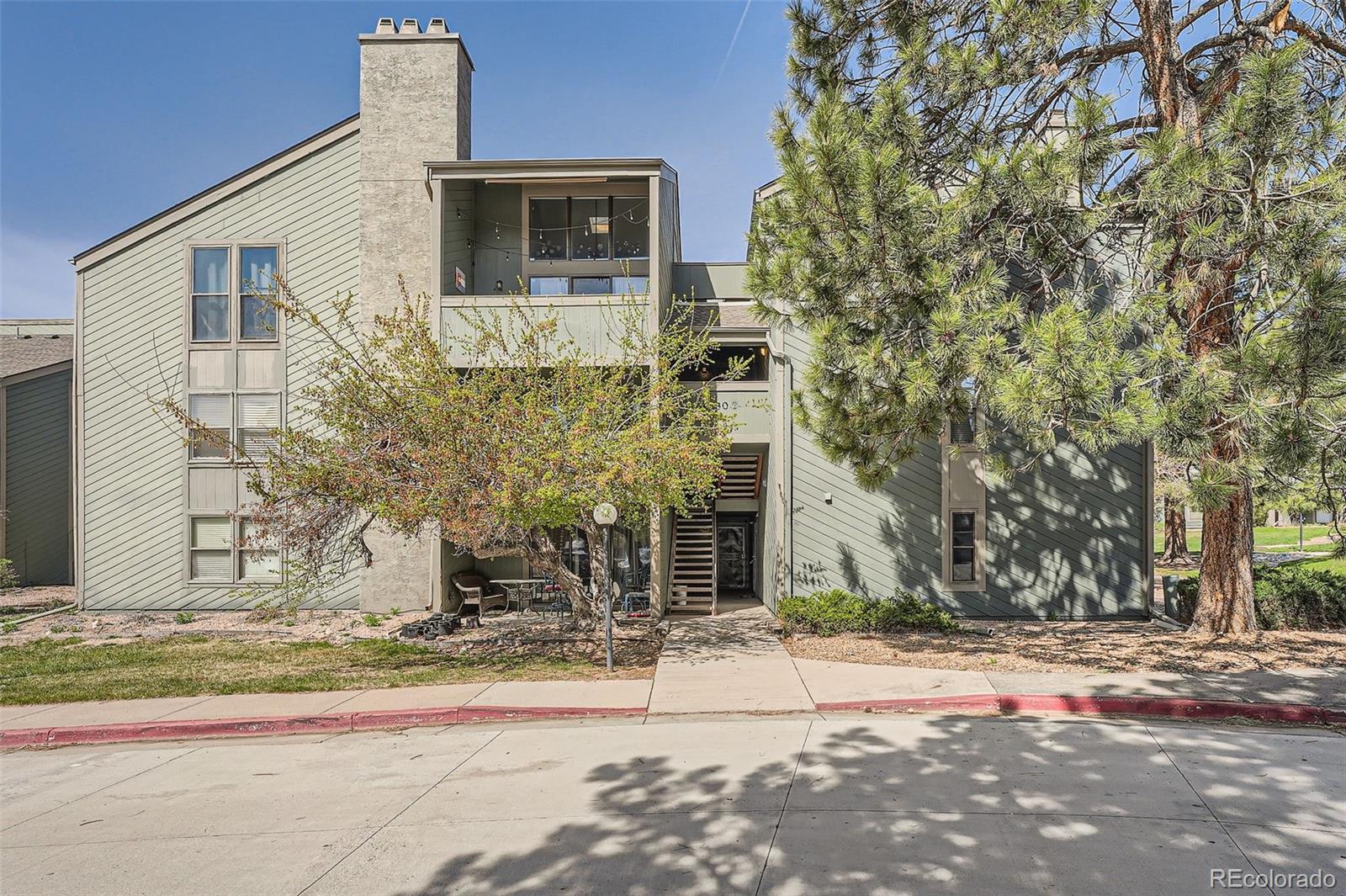 Appletree East Aurora Condo / Townhome | MLS #: 907578214130 E Temple Drive T01, Aurora Beds: 1 Baths: 1 Price: $215,000