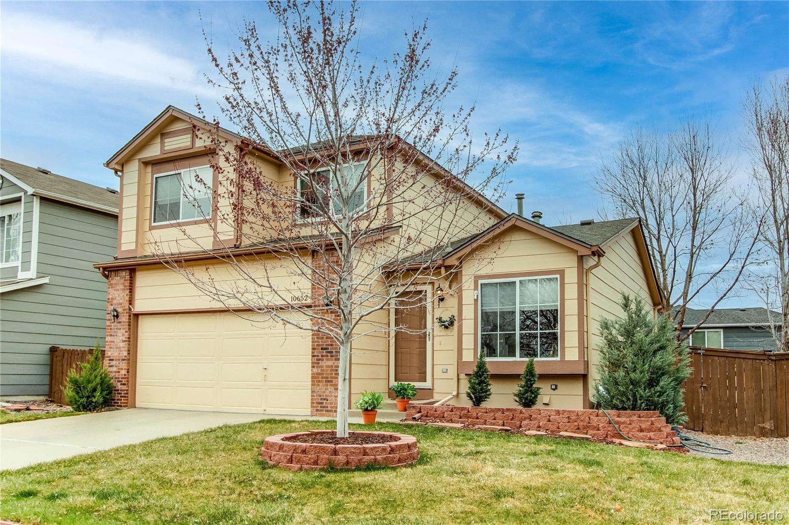 10652  Hyacinth Street, highlands ranch MLS: 8767624 Beds: 3 Baths: 3 Price: $579,000