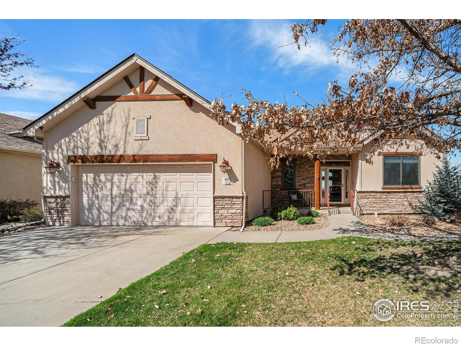 6929  Poudre River Road, greeley MLS: 4567891030535 Beds: 4 Baths: 3 Price: $620,000
