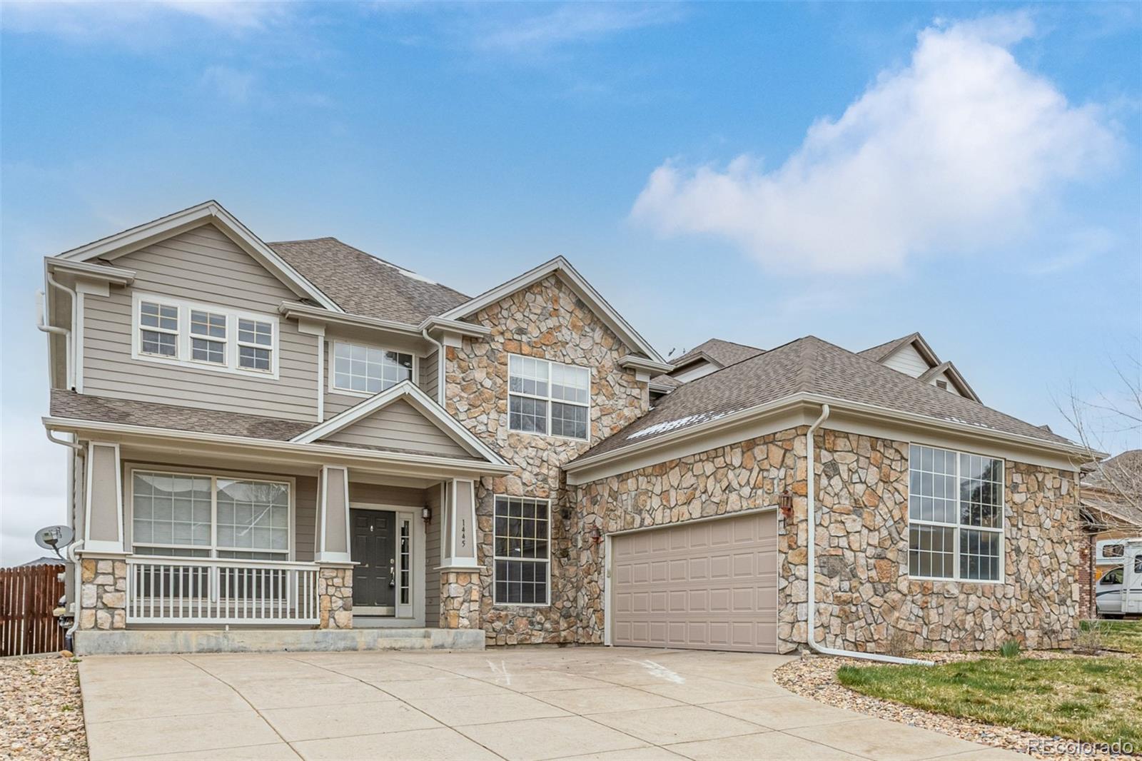 1445  Colebrook Court, castle rock MLS: 1918563 Beds: 5 Baths: 5 Price: $724,995