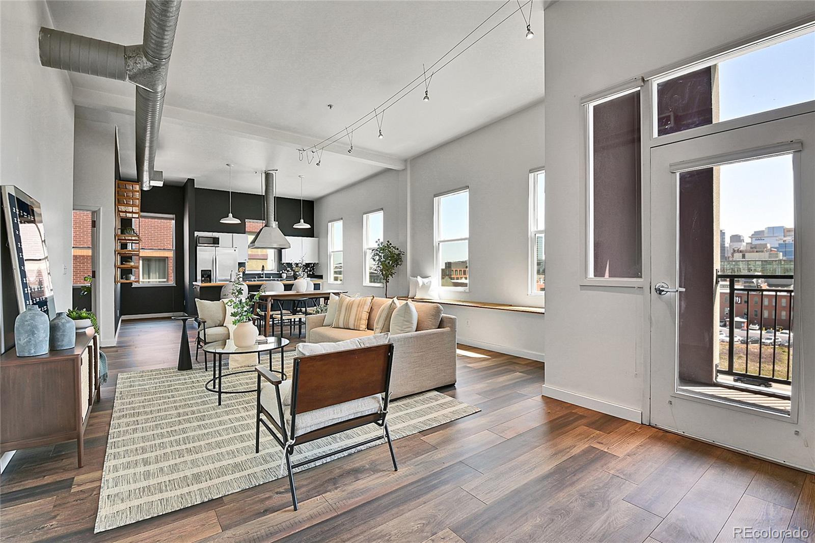 Overlook Denver Condo / Townhome | MLS #: 19376082501  15th Street 3F, Denver Beds: 2 Baths: 2 Price: $524,900