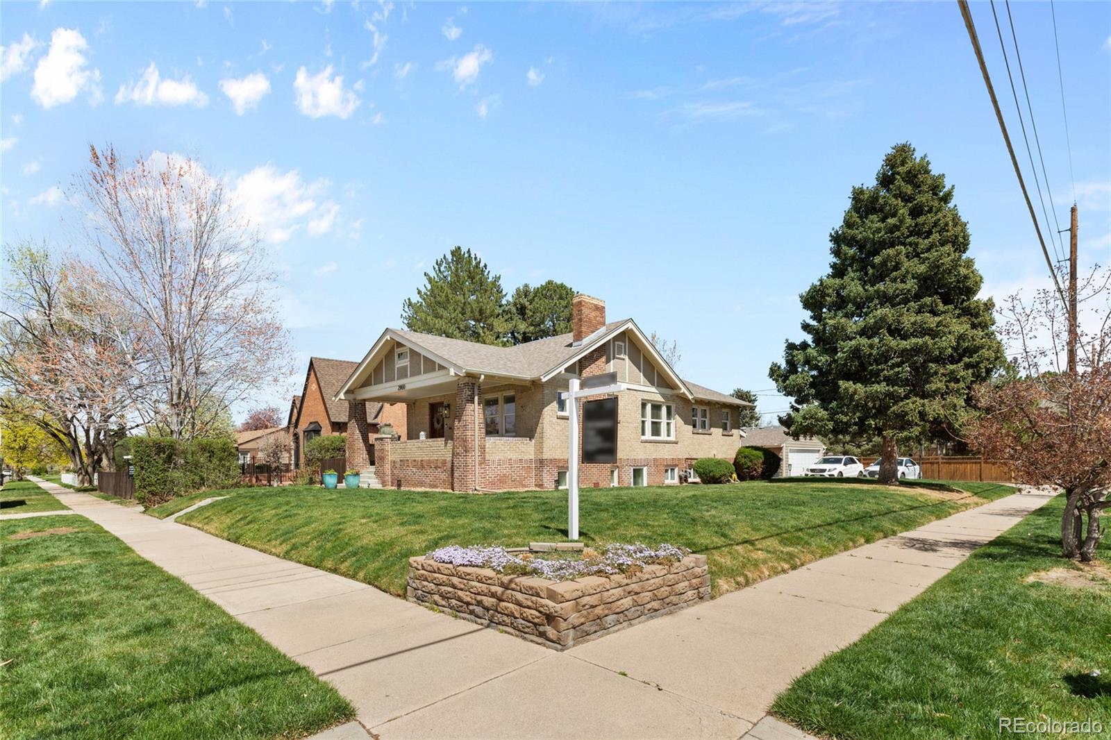 2900  Clermont Street, denver MLS: 9473923 Beds: 4 Baths: 2 Price: $1,049,000