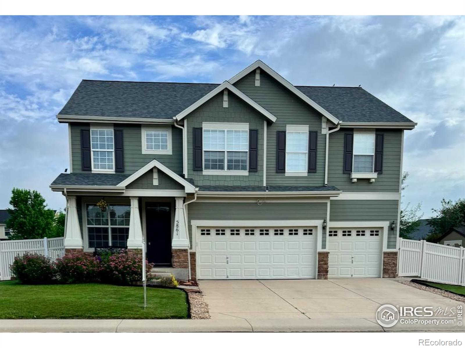 5861  Mt Shadows Boulevard, firestone MLS: 4567891030567 Beds: 5 Baths: 4 Price: $599,900