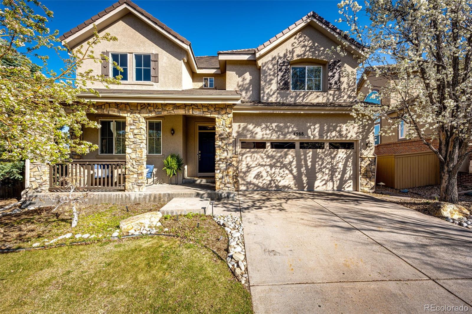 4968  Montvale Drive, highlands ranch MLS: 6799582 Beds: 5 Baths: 3 Price: $910,000