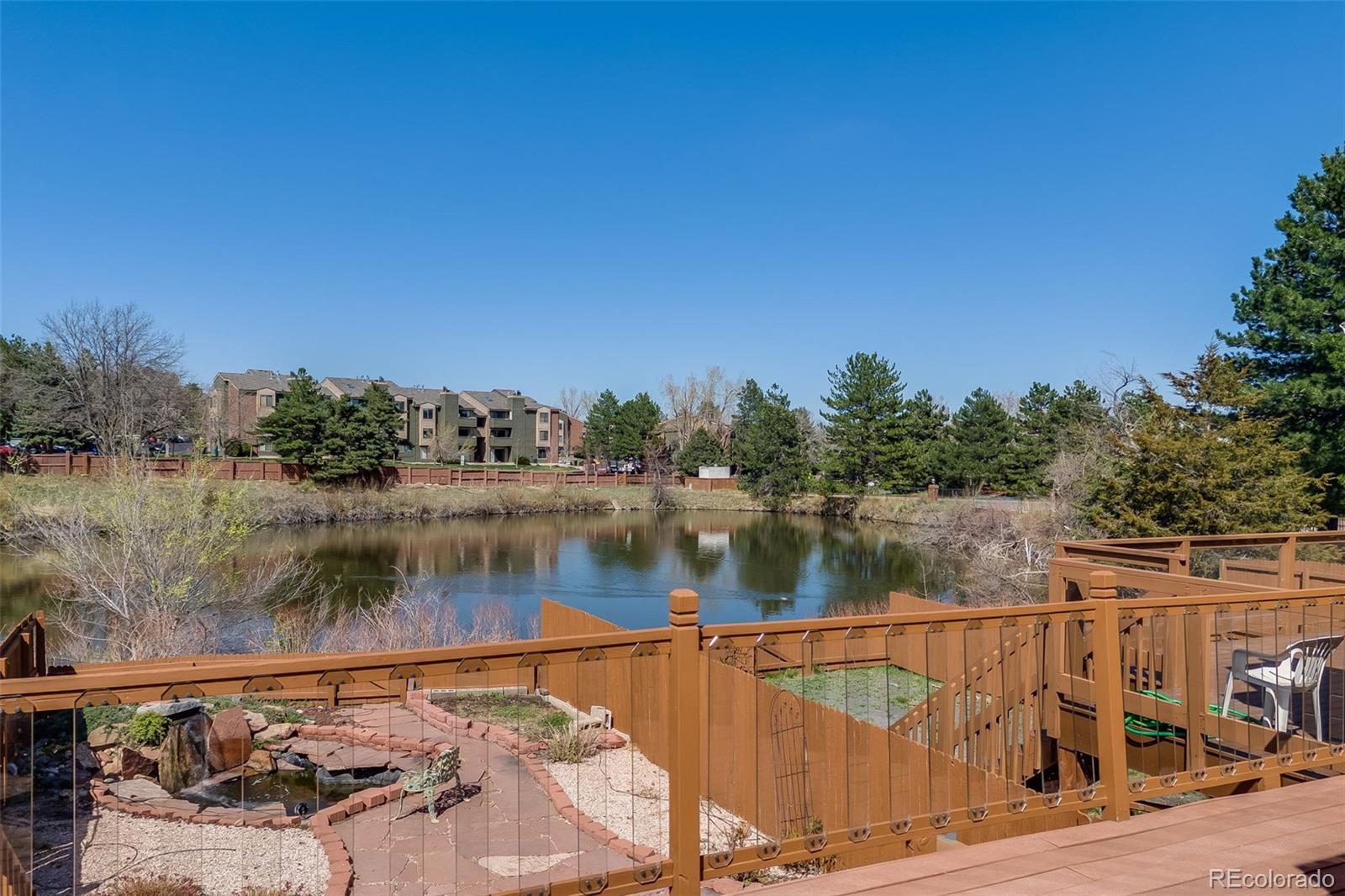 163  Ward Court , Lakewood  MLS: 4827041 Beds: 3 Baths: 4 Price: $597,500
