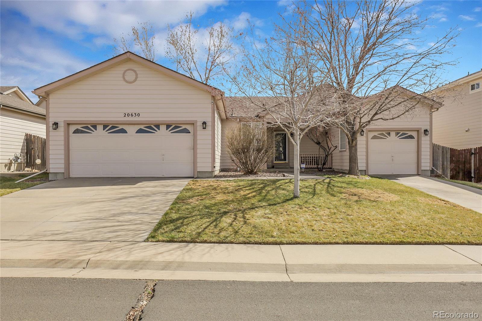 20630 E Ithaca Place, aurora MLS: 5233880 Beds: 3 Baths: 2 Price: $534,800