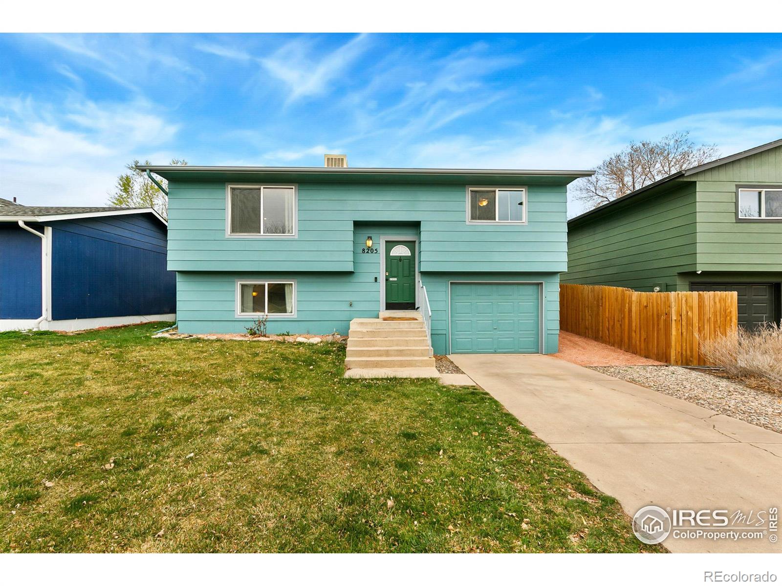 8205 hallett court, Fort Collins sold home. Closed on 2025-06-13 for $405,000.