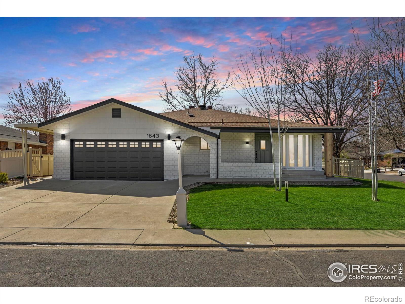 1643  Vivian Street, longmont MLS: 4567891030705 Beds: 5 Baths: 3 Price: $765,000