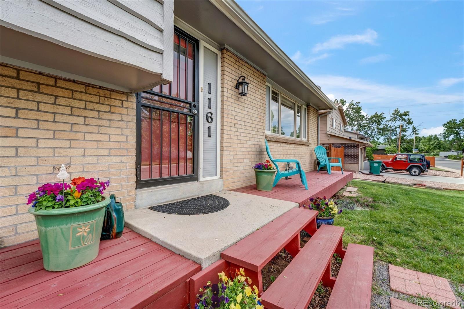 Sun Valley Estates Lakewood Home | MLS #: 79507821161 S Johnson Way, Lakewood Beds: 3 Baths: 2 Price: $525,000