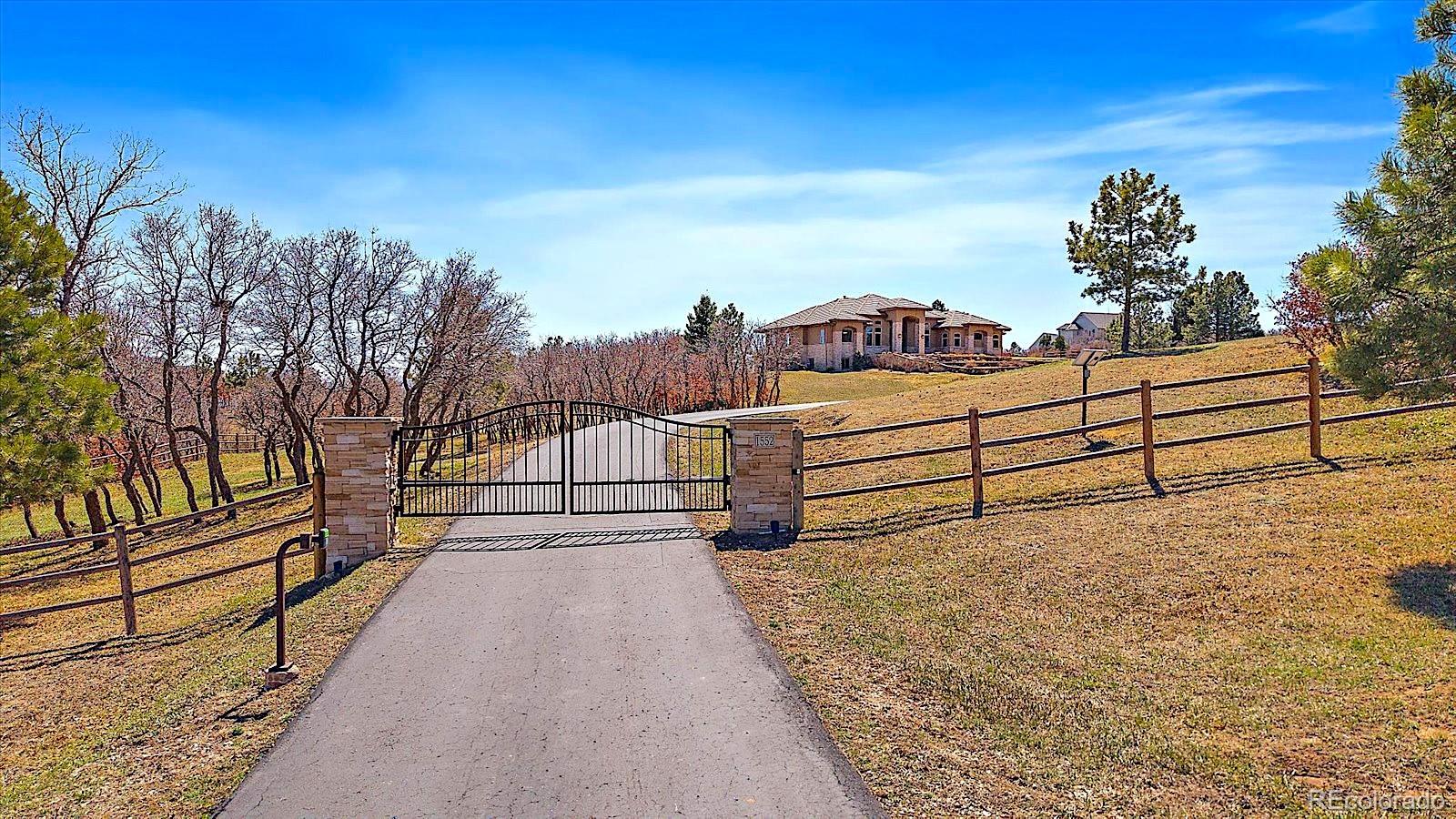 1552  colt circle, Castle Rock sold home. Closed on 2025-05-28 for $2,280,000.