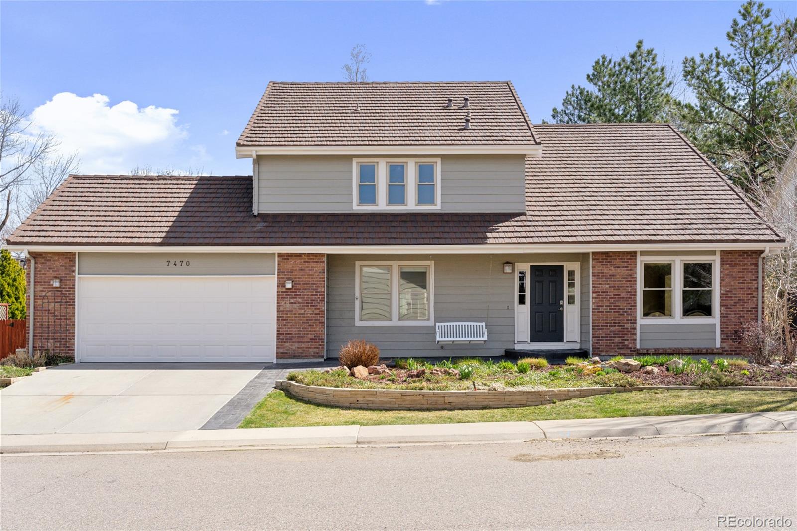 7470 S Steele Circle, centennial MLS: 5907568 Beds: 5 Baths: 3 Price: $929,000