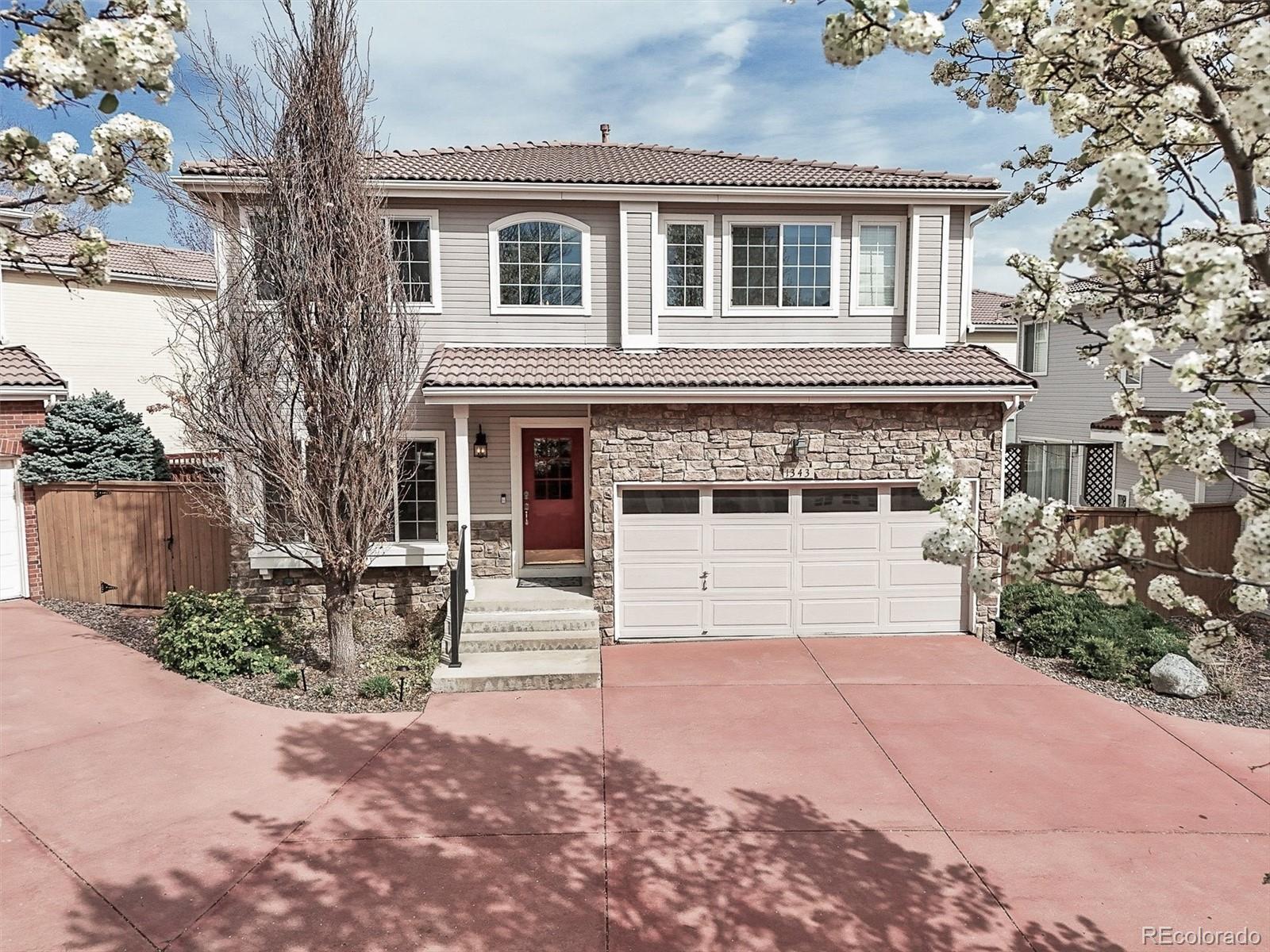 1343  Braewood Avenue, highlands ranch MLS: 8927582 Beds: 3 Baths: 3 Price: $575,000