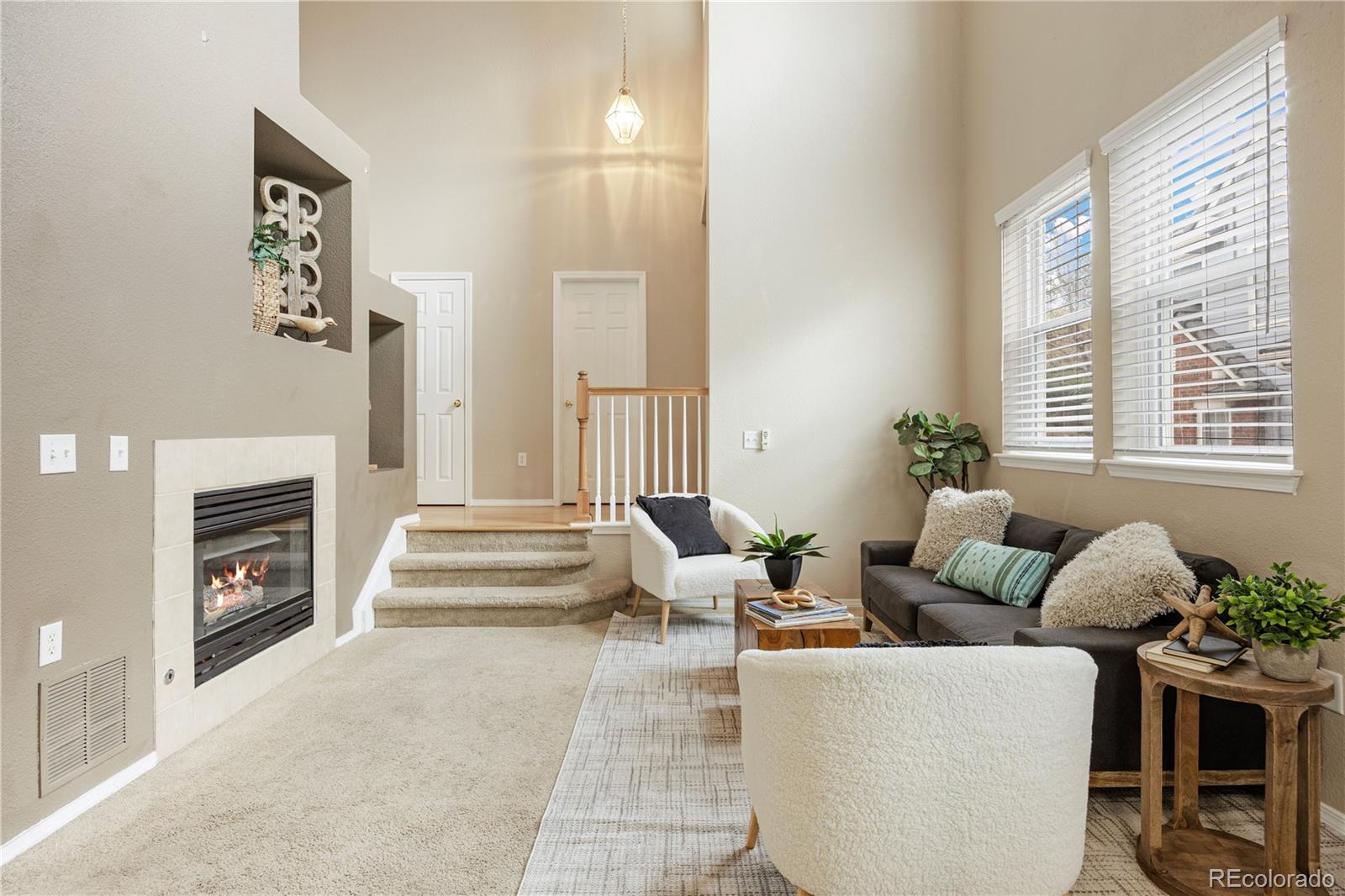 6702 S Winnipeg Circle, aurora MLS: 7558227 Beds: 2 Baths: 3 Price: $400,000